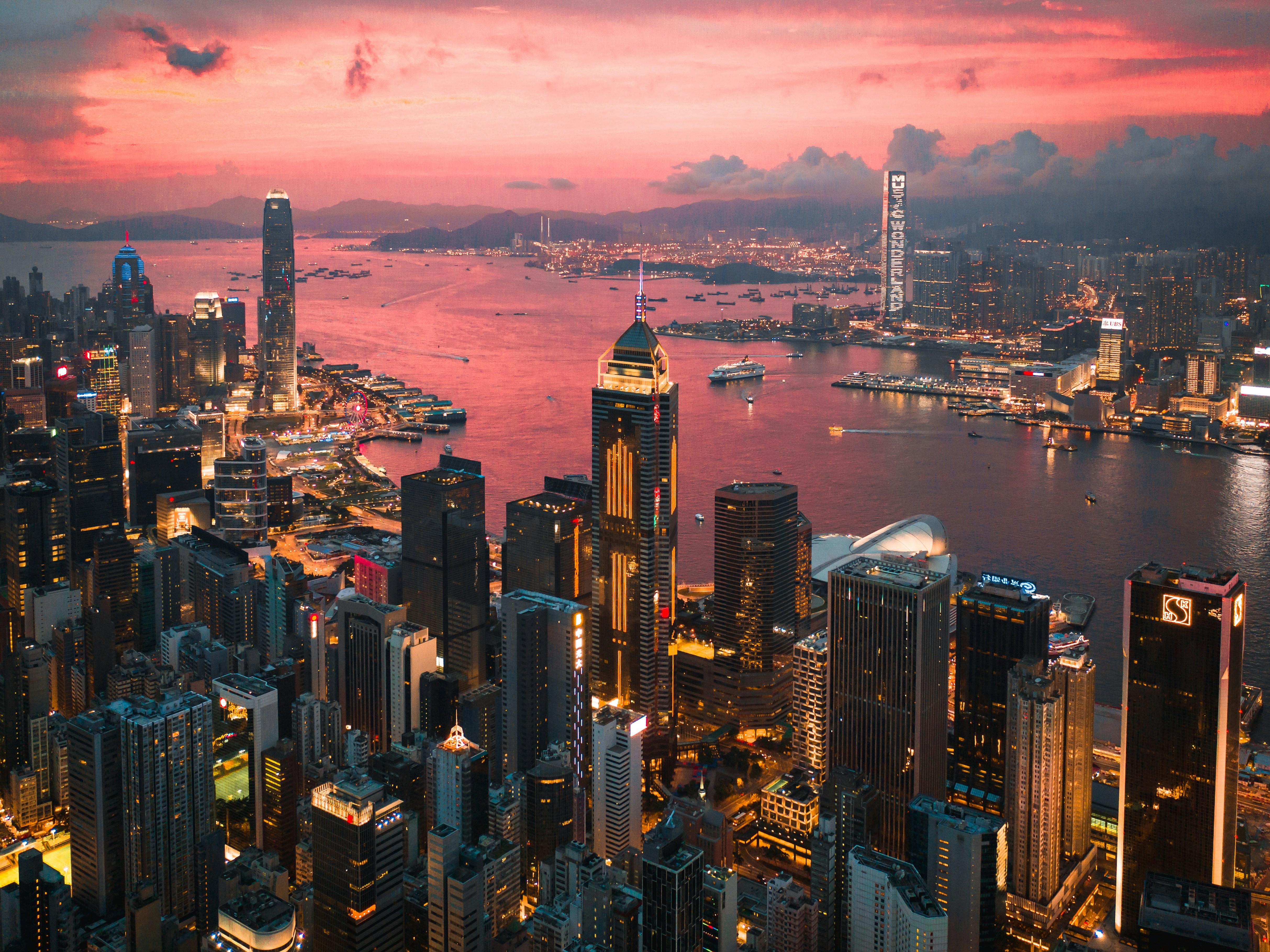 Hong Kong One Day Luxury Car Tour 3