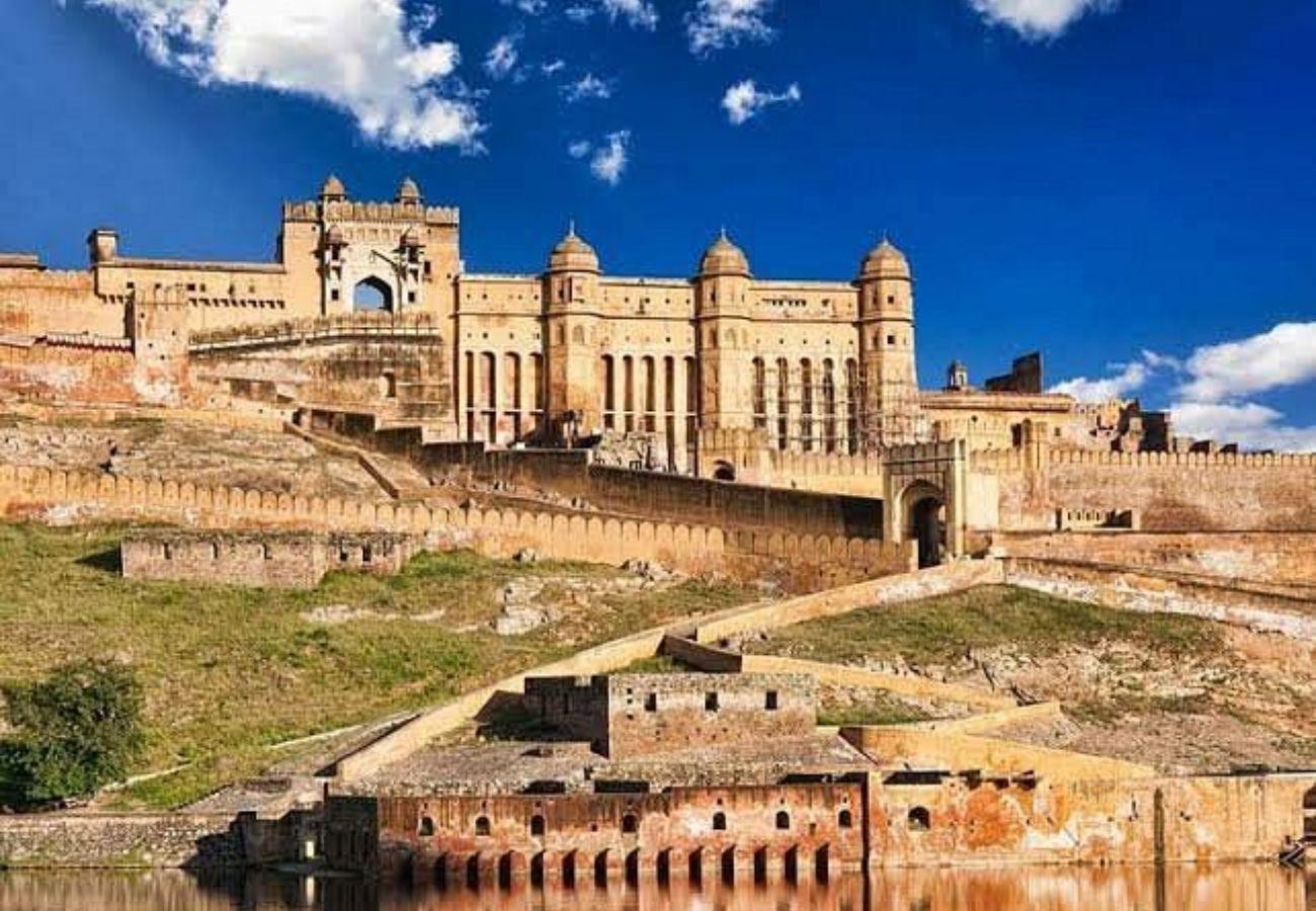 From Delhi: Jaipur one day tour package by car