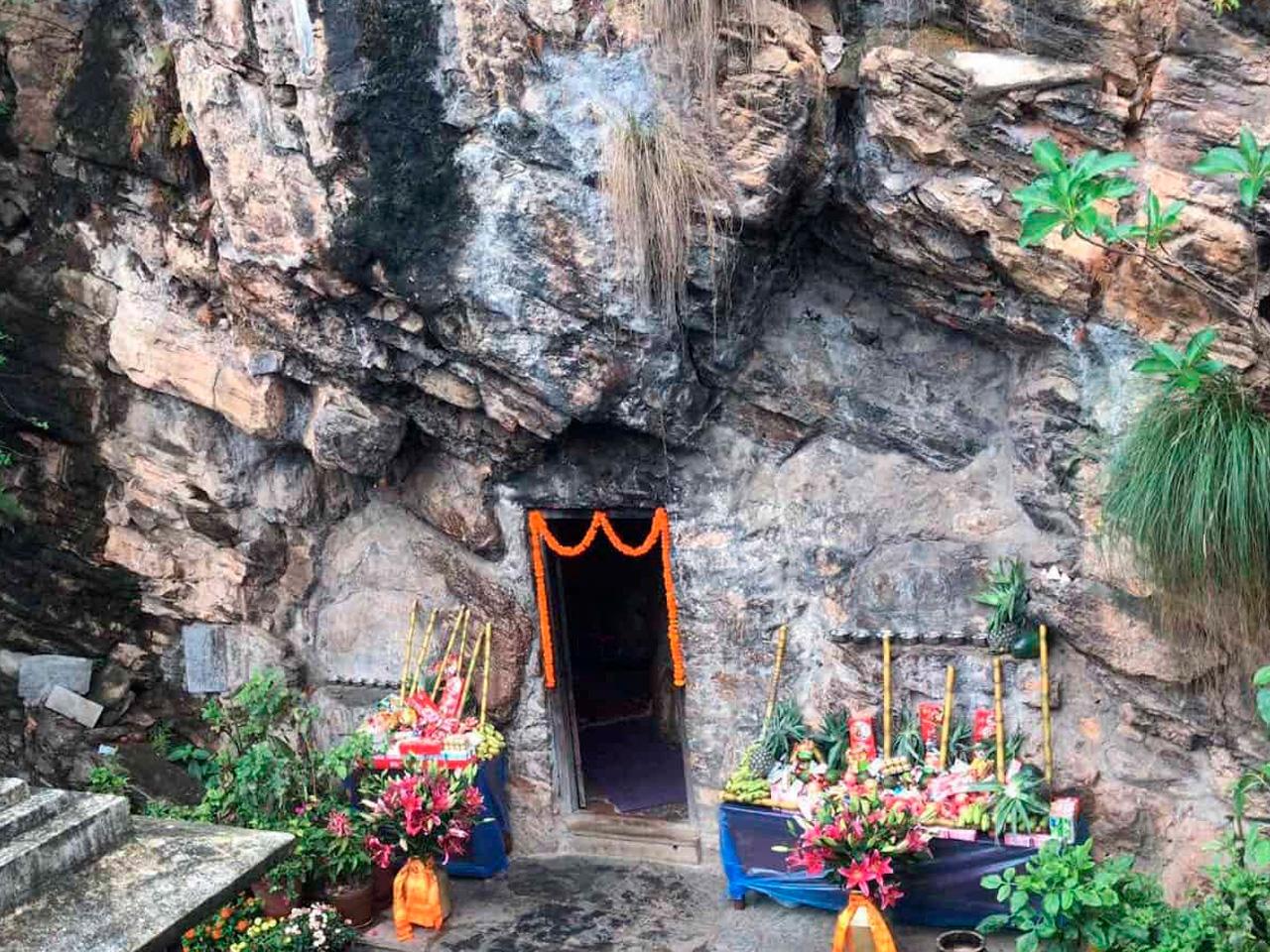 Pharping Asura Cave and Dakshinkali Temple Tour 2