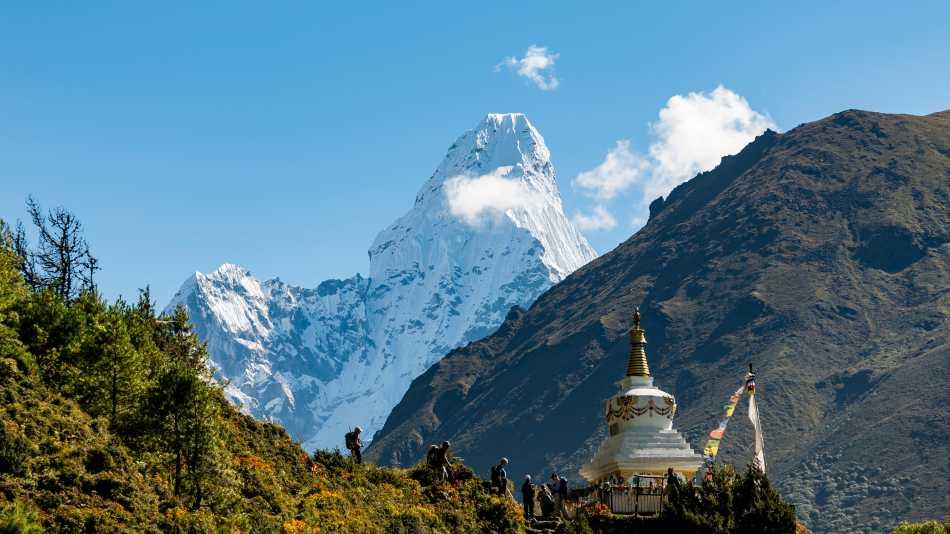 From Kathmandu: 8-Day Ama Dablam Base Camp Trek