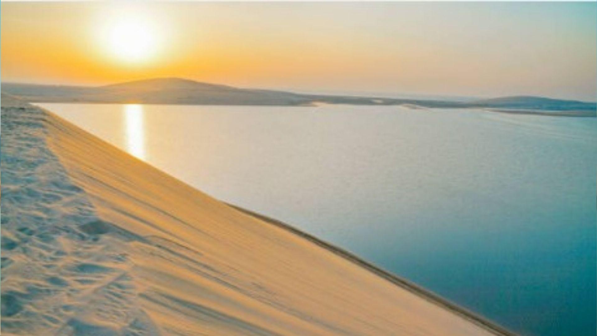Doha: Sunrise or Sunset Desert Safari with Sandboarding 2