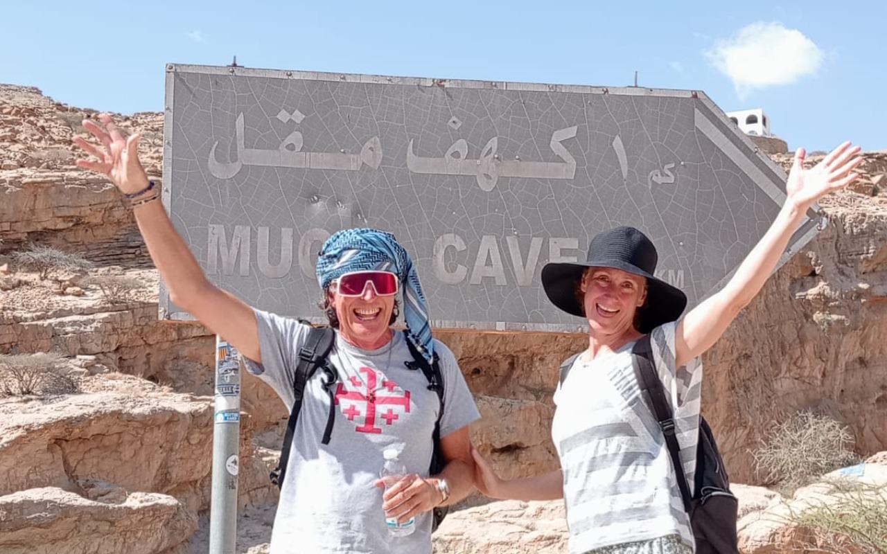 Muscat: Wadi Bani Khalid Tour with Desert Rose Camp Drop-Off 2