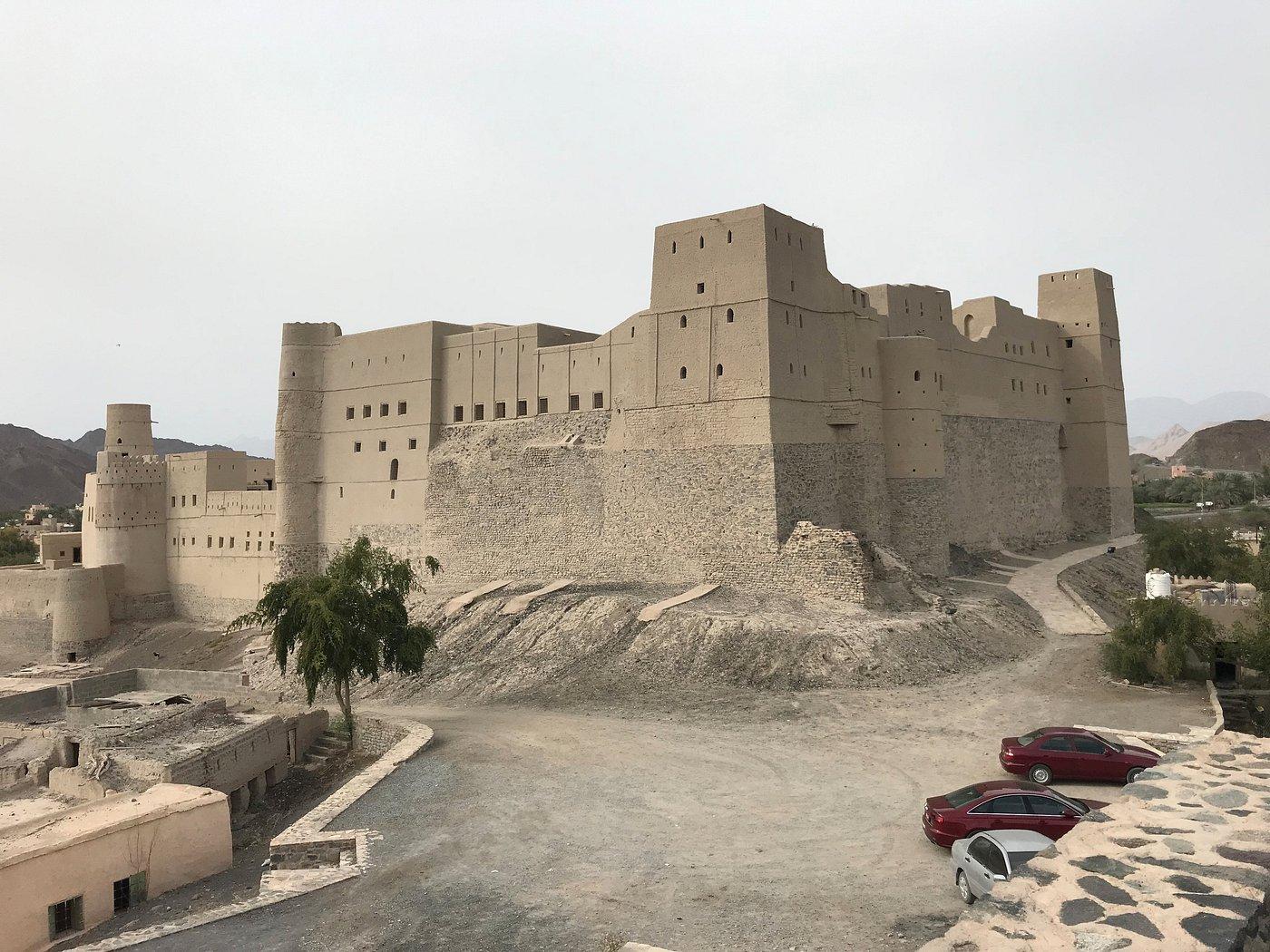 Oman: 5-Day Cultural Tour with Forts, Souqs & Mountains 2