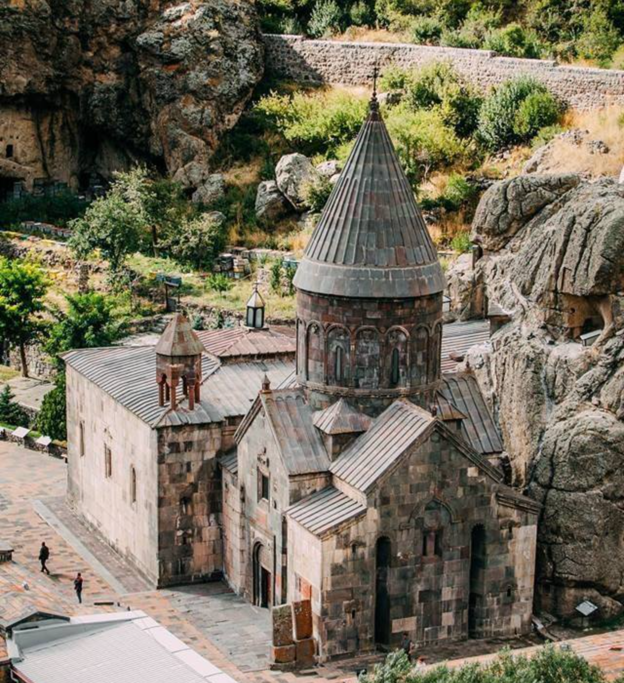 Yerevan: Garni Temple, Geghard Monastery & Azat Natural Tour 2