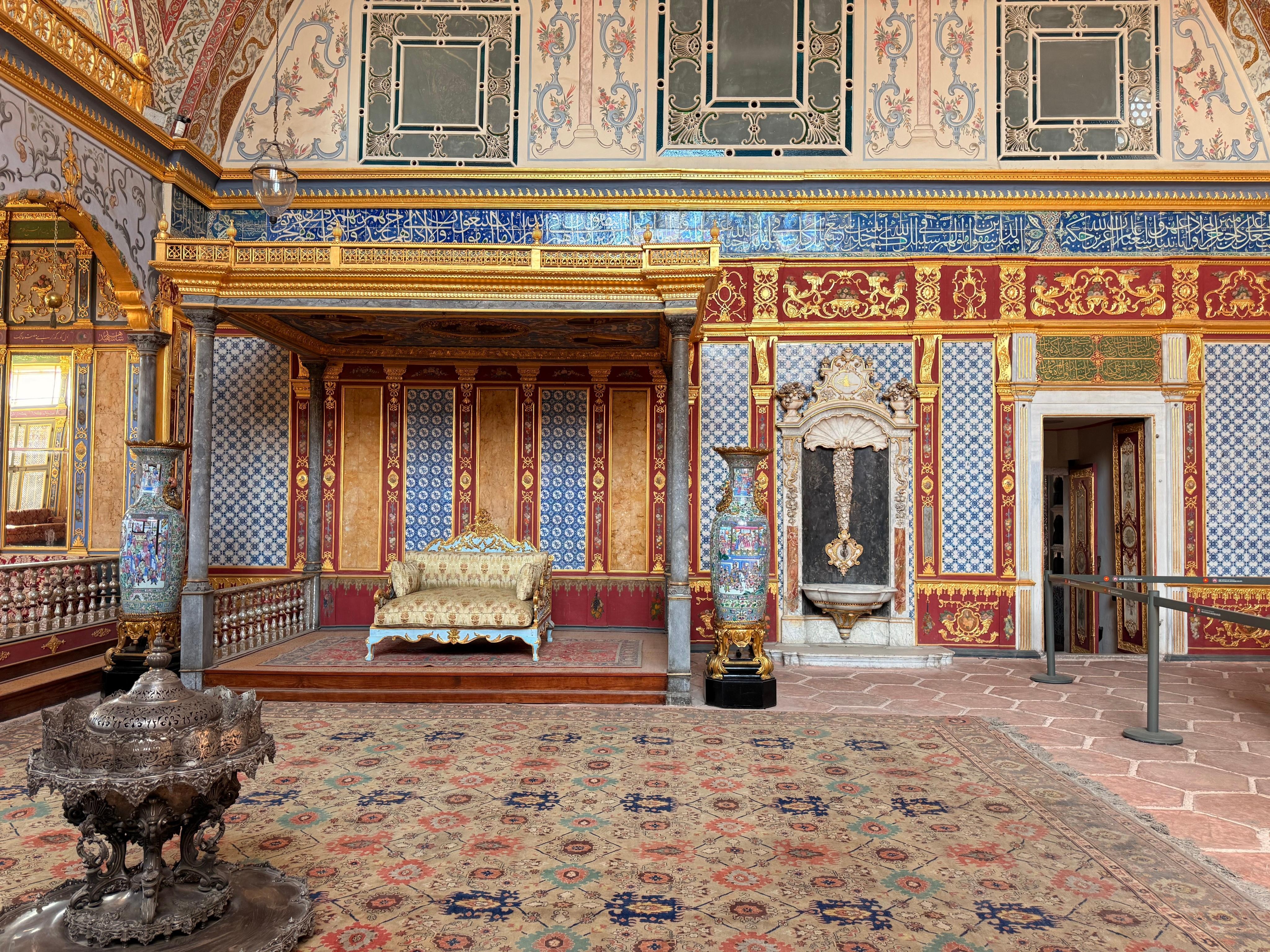 Istanbul: Topkapi Palace Premium Private Tour — Twice Daily 2