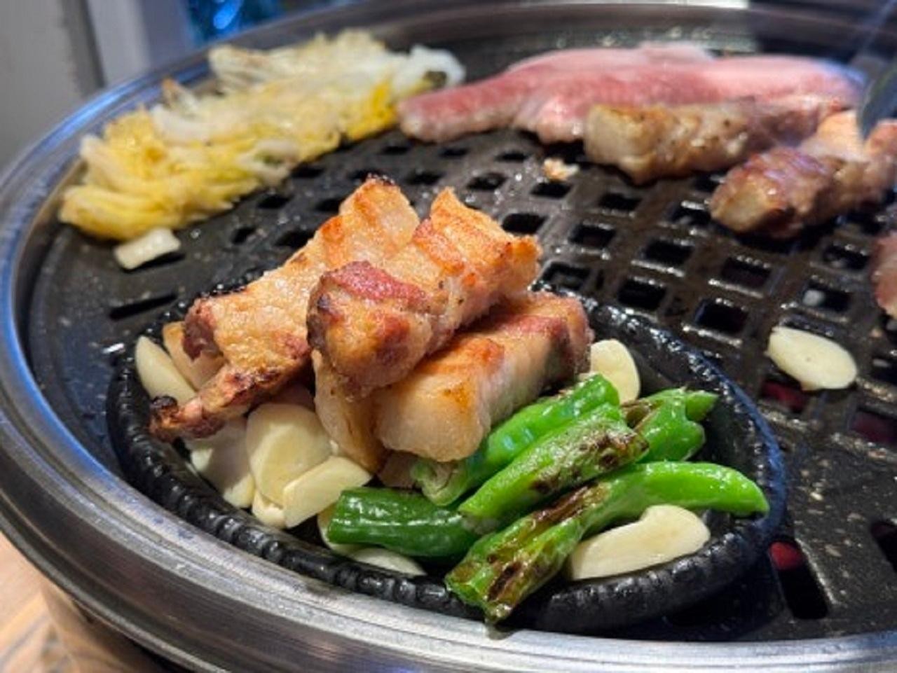 Seoul: Korean Dinner Food Tour with a Seoul-Born Local 2