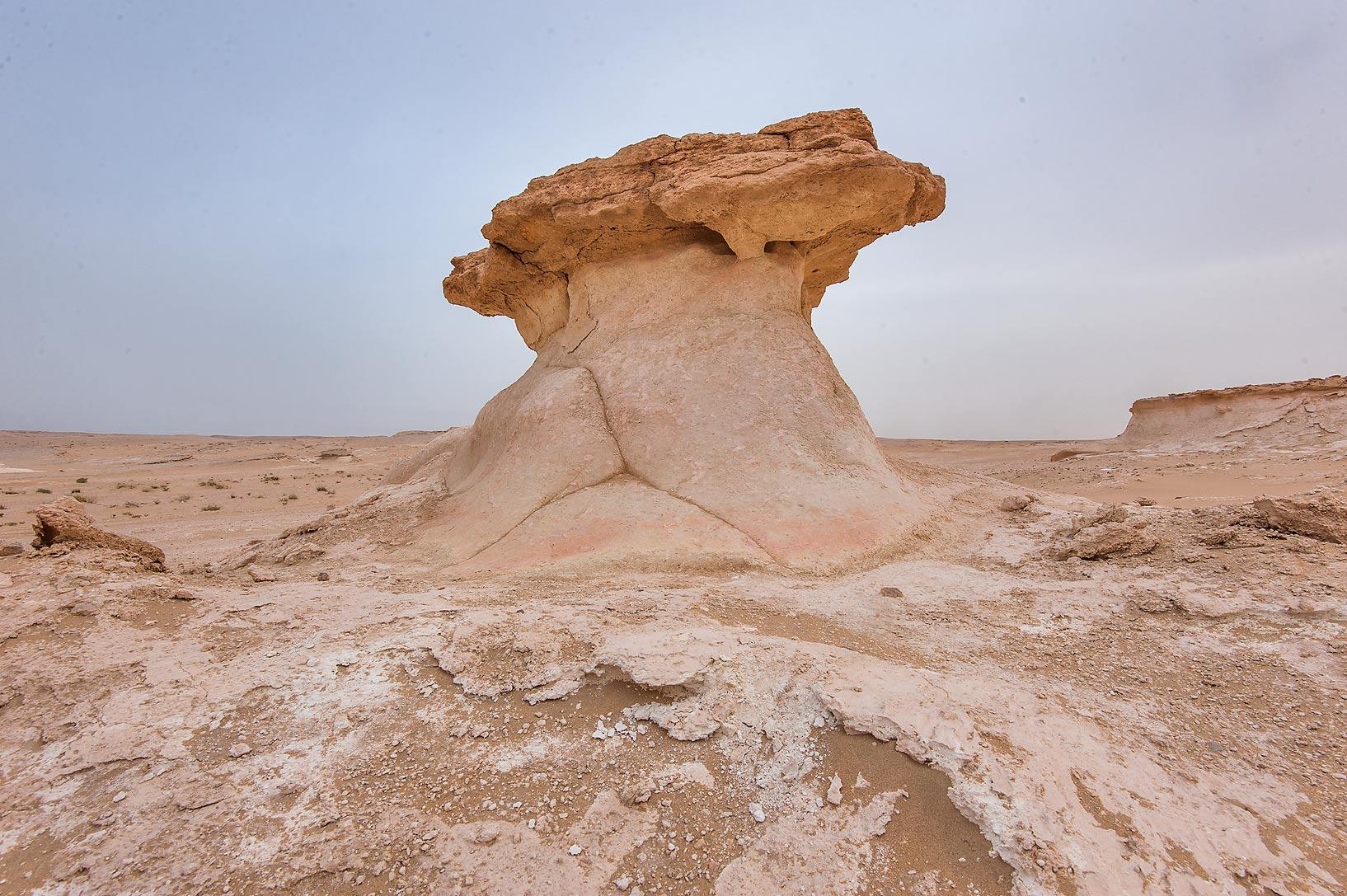 Doha: West Qatar Richard Serra Sculpture,Rock Formation Tour 3