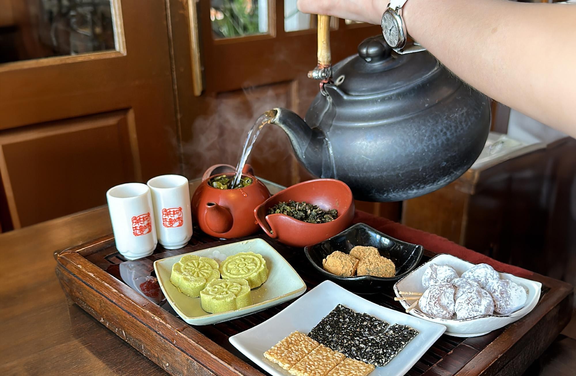 From Taipei: Jiufen & Shifen The Taiwan Charm Day Tour 3