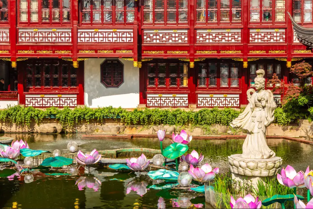 Shanghai: Yu Garden and City God Temple Culture Tour