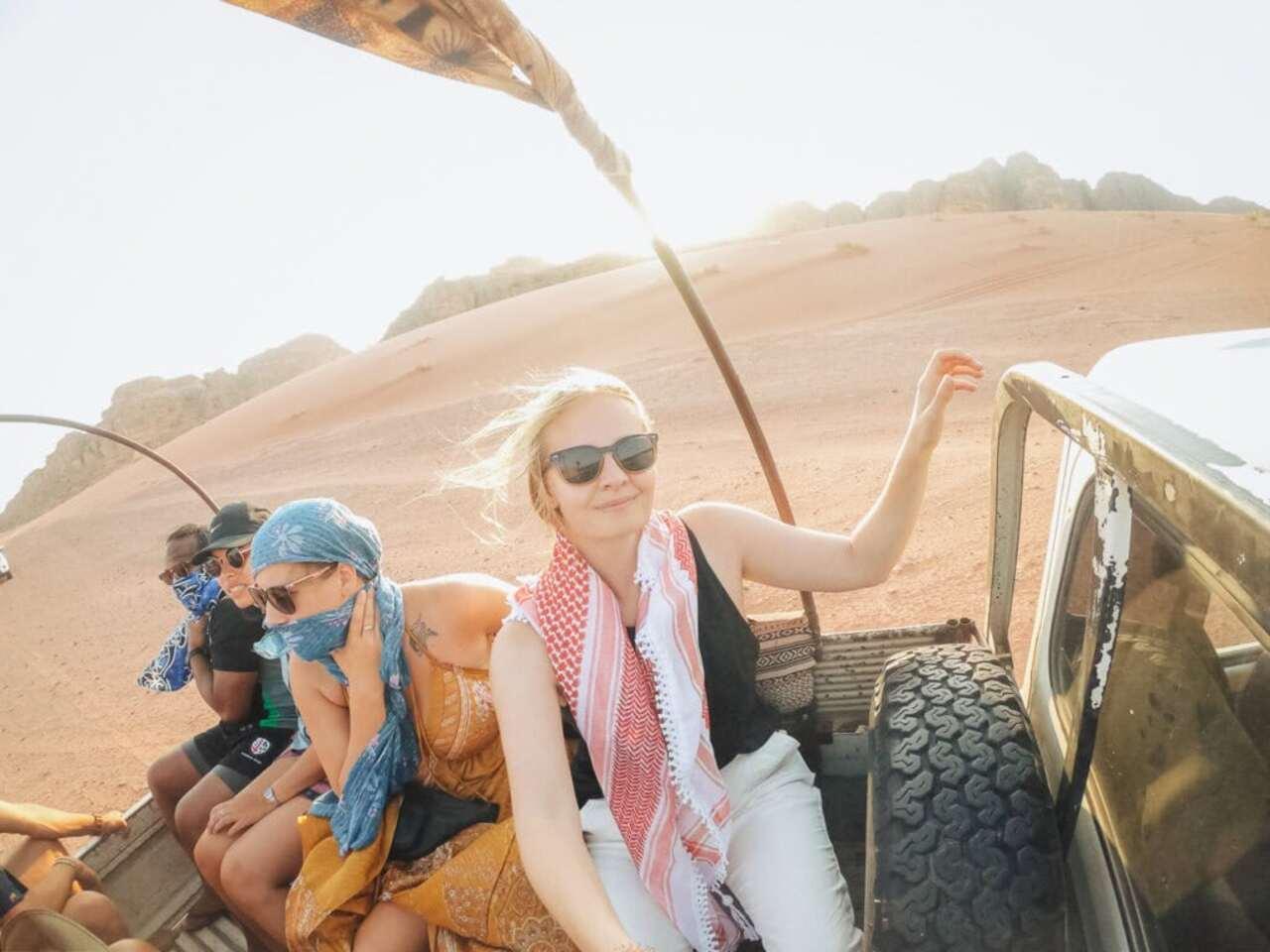 Wadi Rum: Women's Desert Retreat with Jeep Tour & Camp