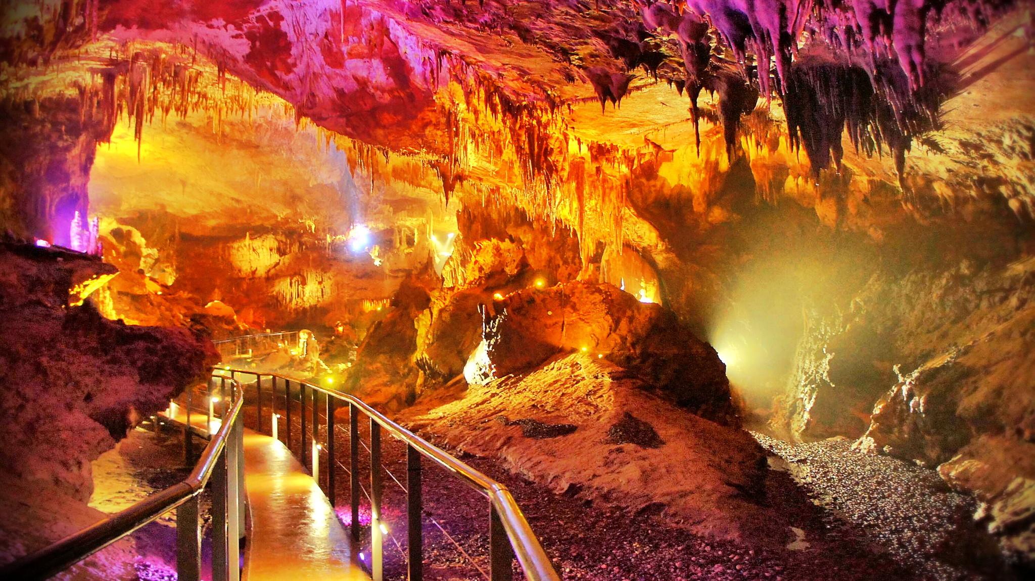 Gelati Monastery, Prometheus Cave, Sanatoriums and Wine Tour 2