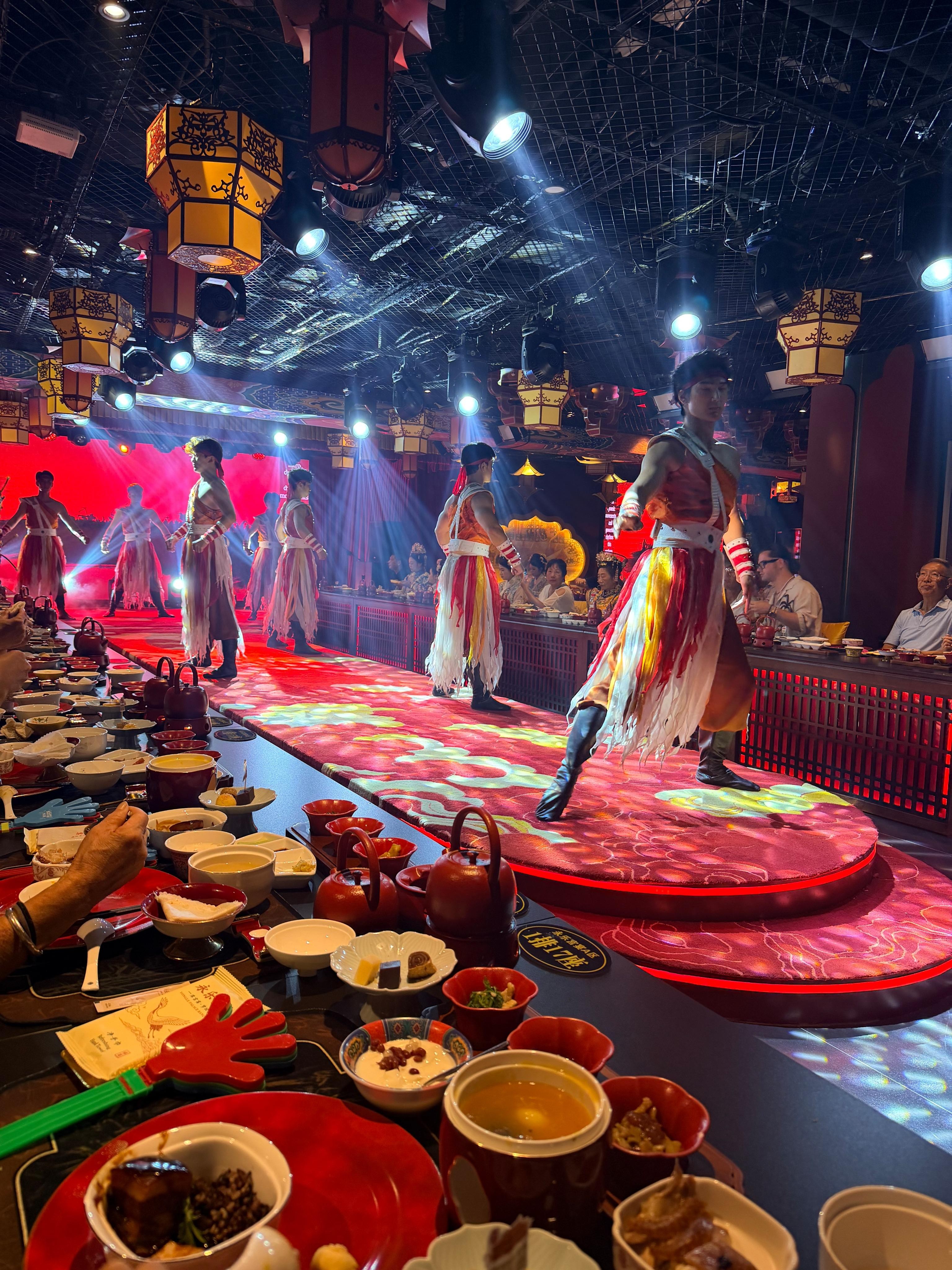 Beijing: Ming Dynasty-Themed Yongle Banquet with Live Show 3