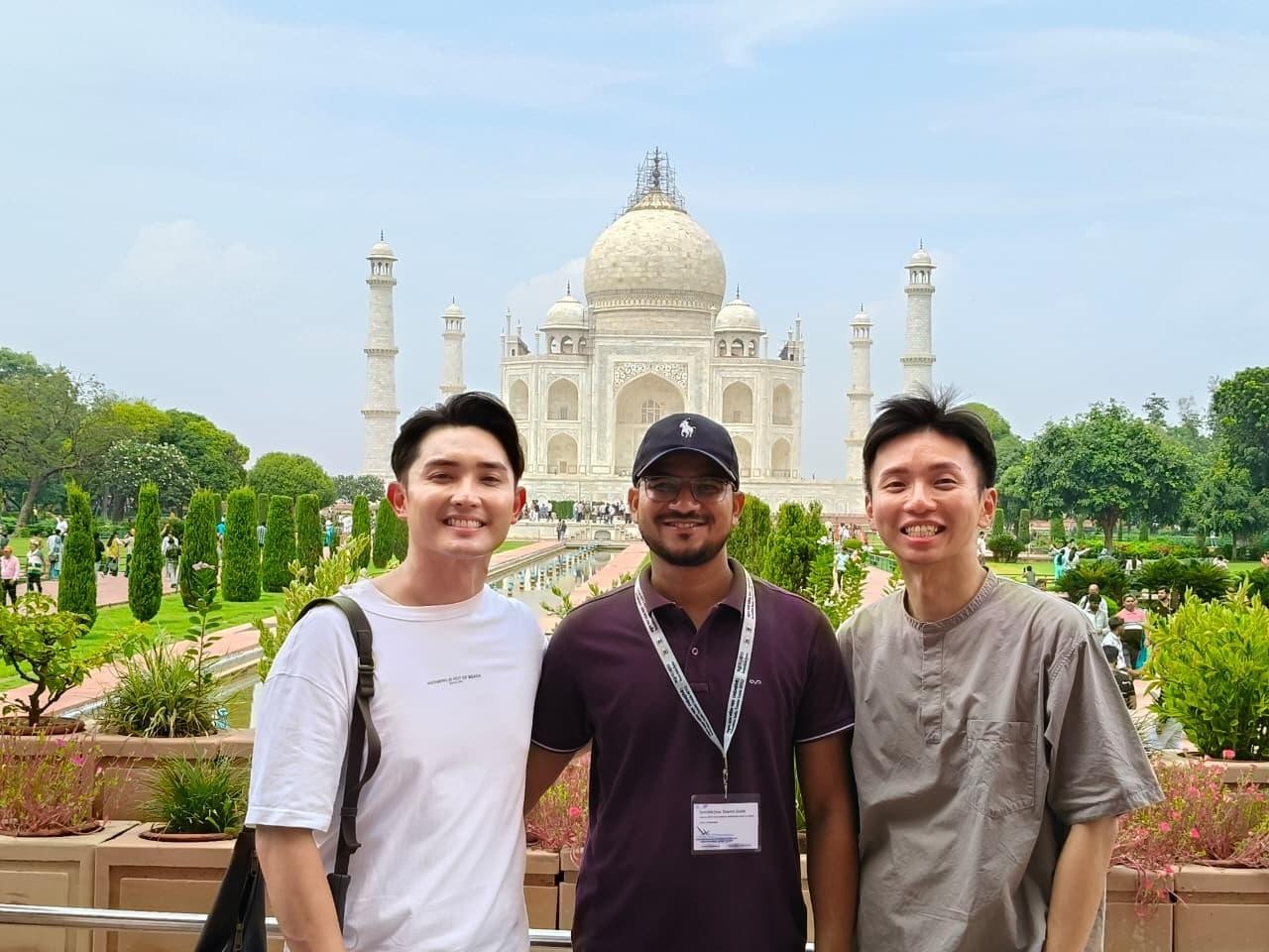 Overnight Agra/Taj Mahal Tour with Fatehpur Sikri and Hotel 2