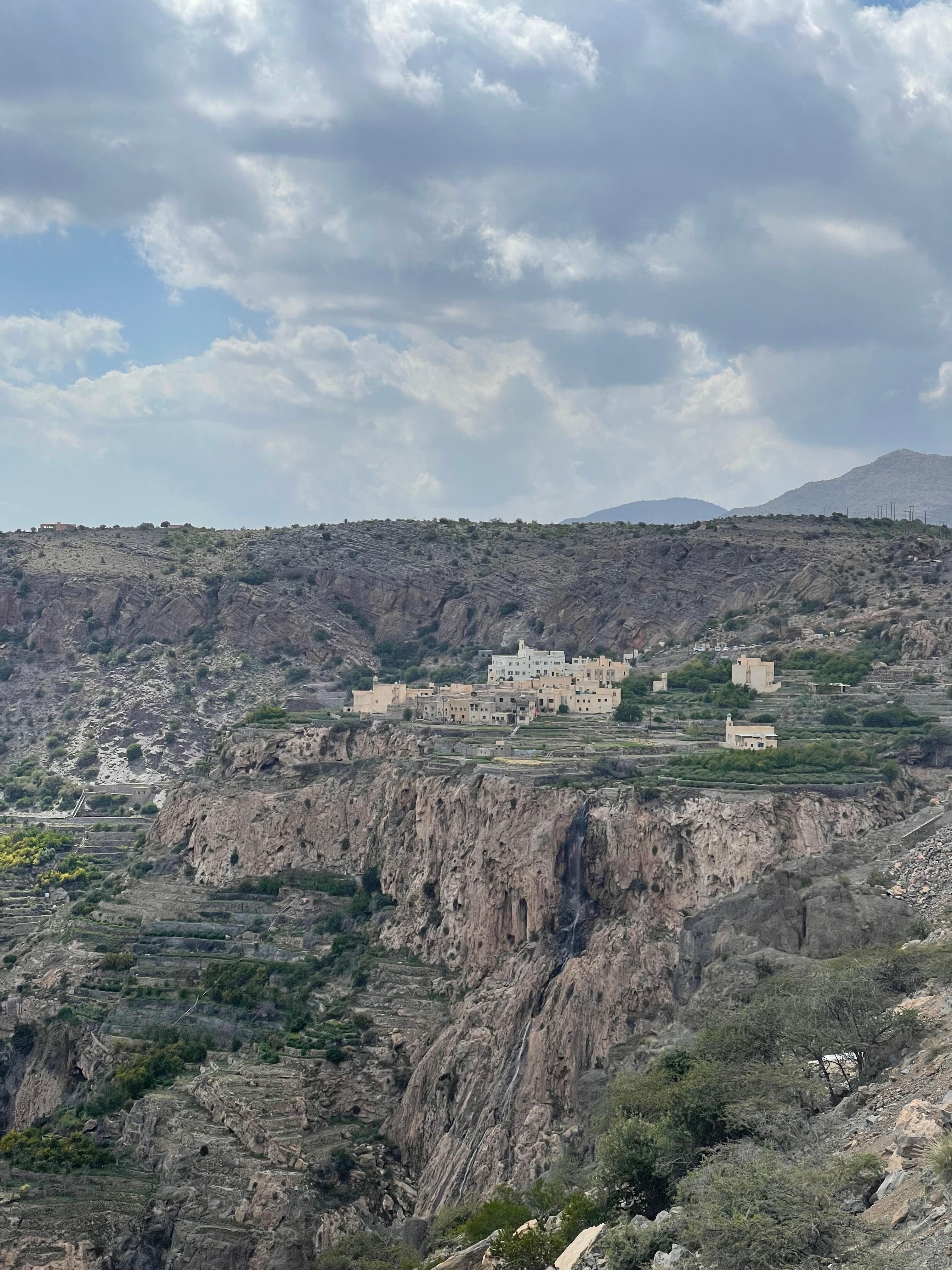 From Muscat: Nizwa Fort, Nizwa Souq & Jabel Akhder Day Trip 2