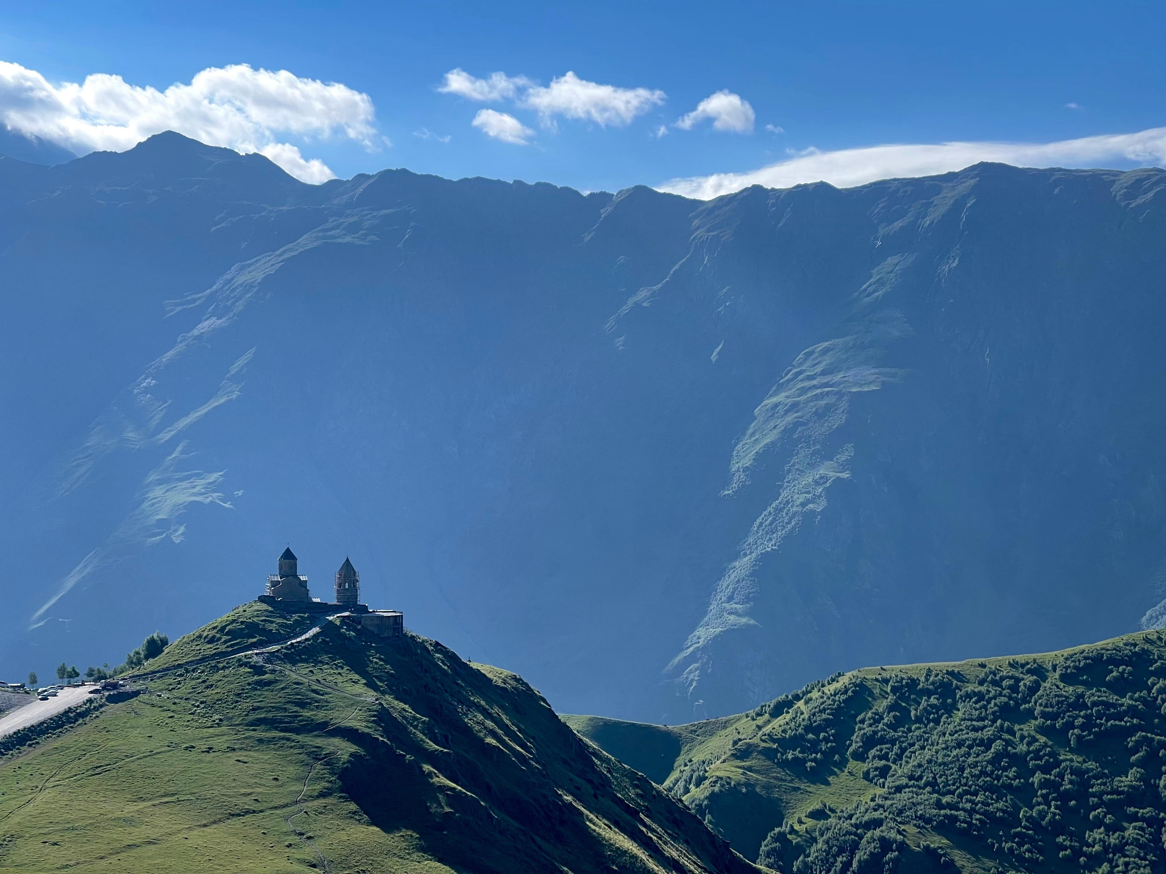From Tbilisi: Kazbegi Day Trip 2
