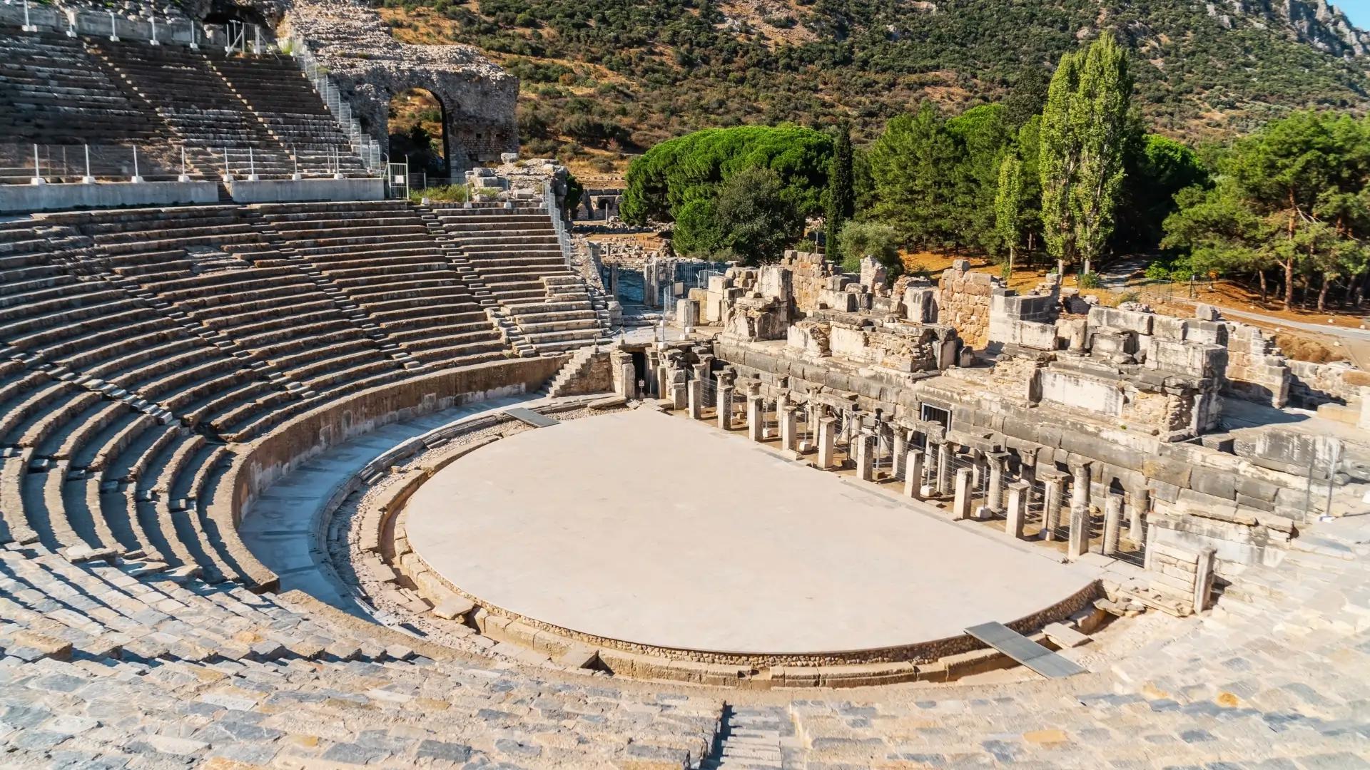 Istanbul: Ephesus Day Trip by Plane with Guide & Lunch