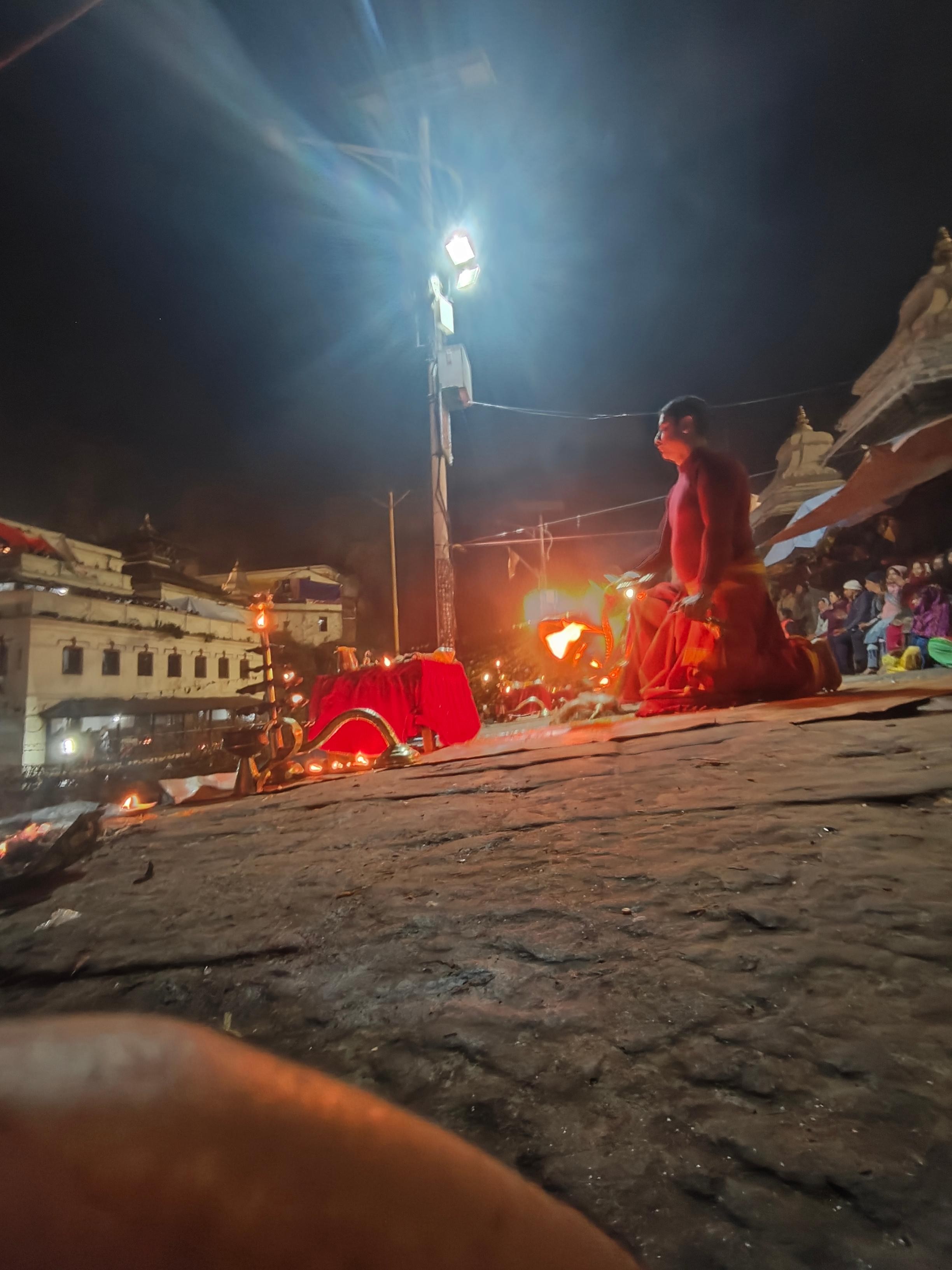 Kathmandu: Pashupatinath Temple Evening Aarati & Cremation 3