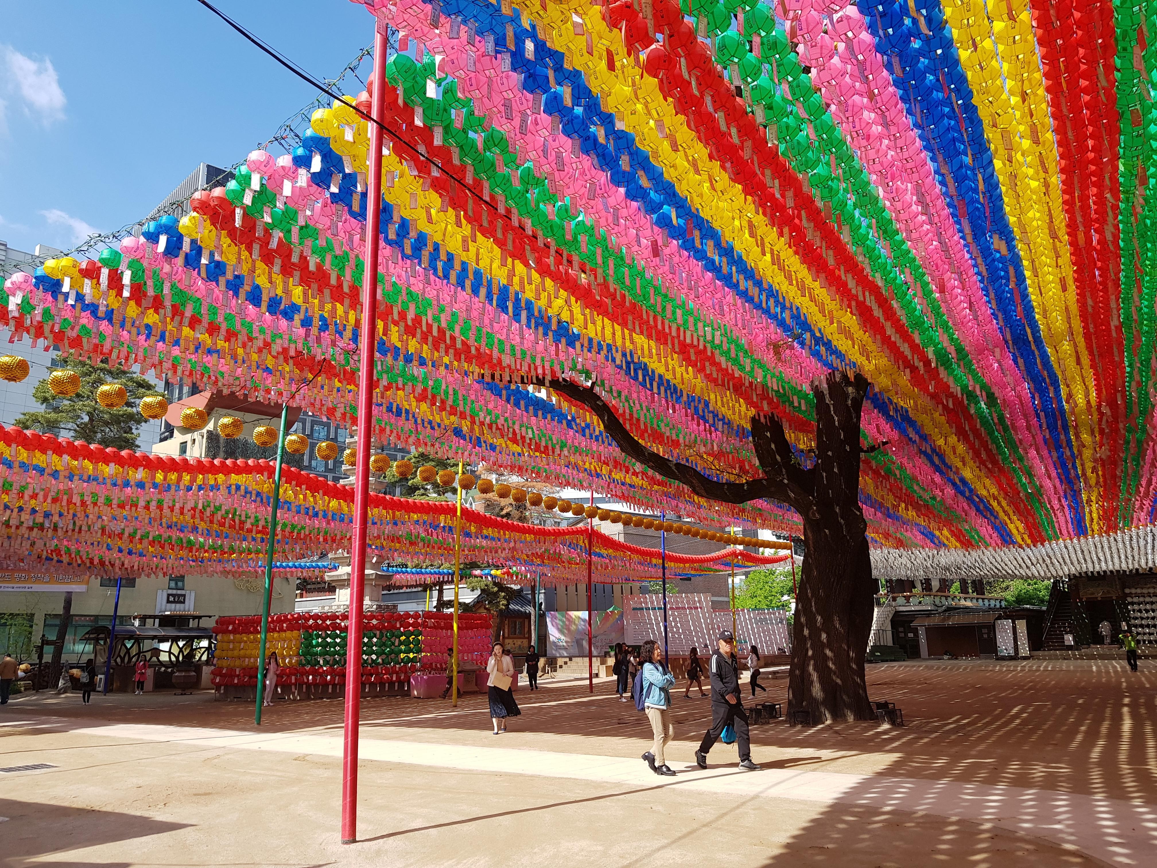 Seoul: Gyeongbok Palace, Folk Museum, Temple & Hotel Pickup 3