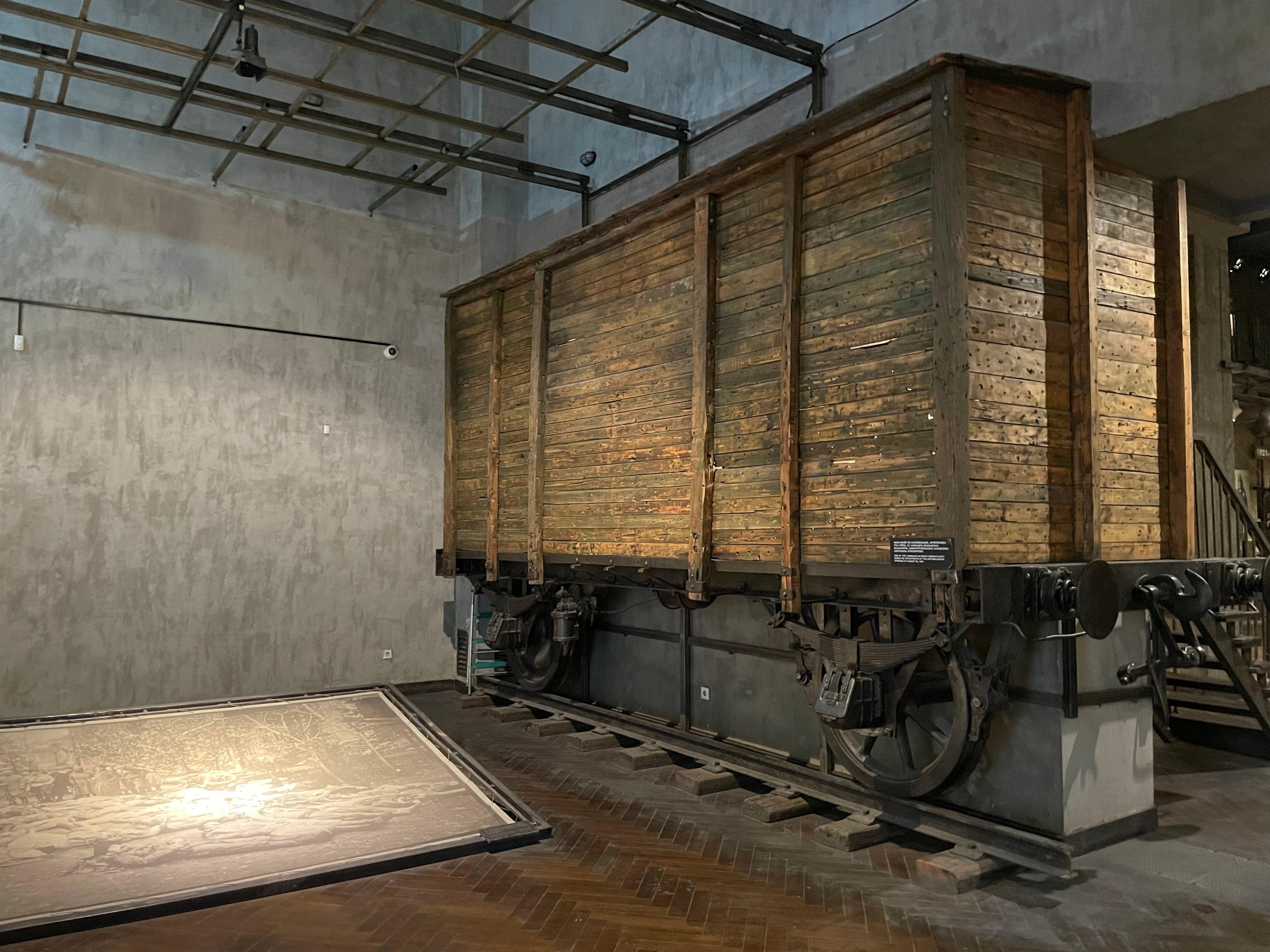 Tbilisi: Museum of Soviet Occupation Guided Tour 2