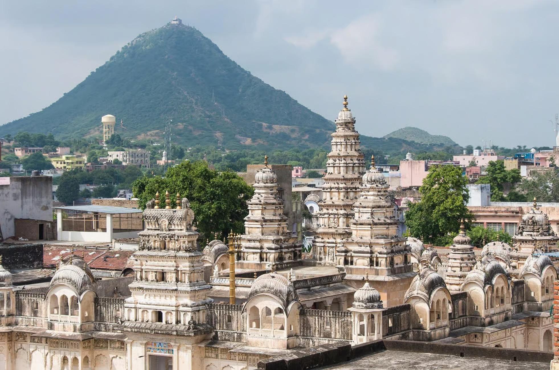 From Delhi : 6 Days Golden Triangle Tour With Pushkar
