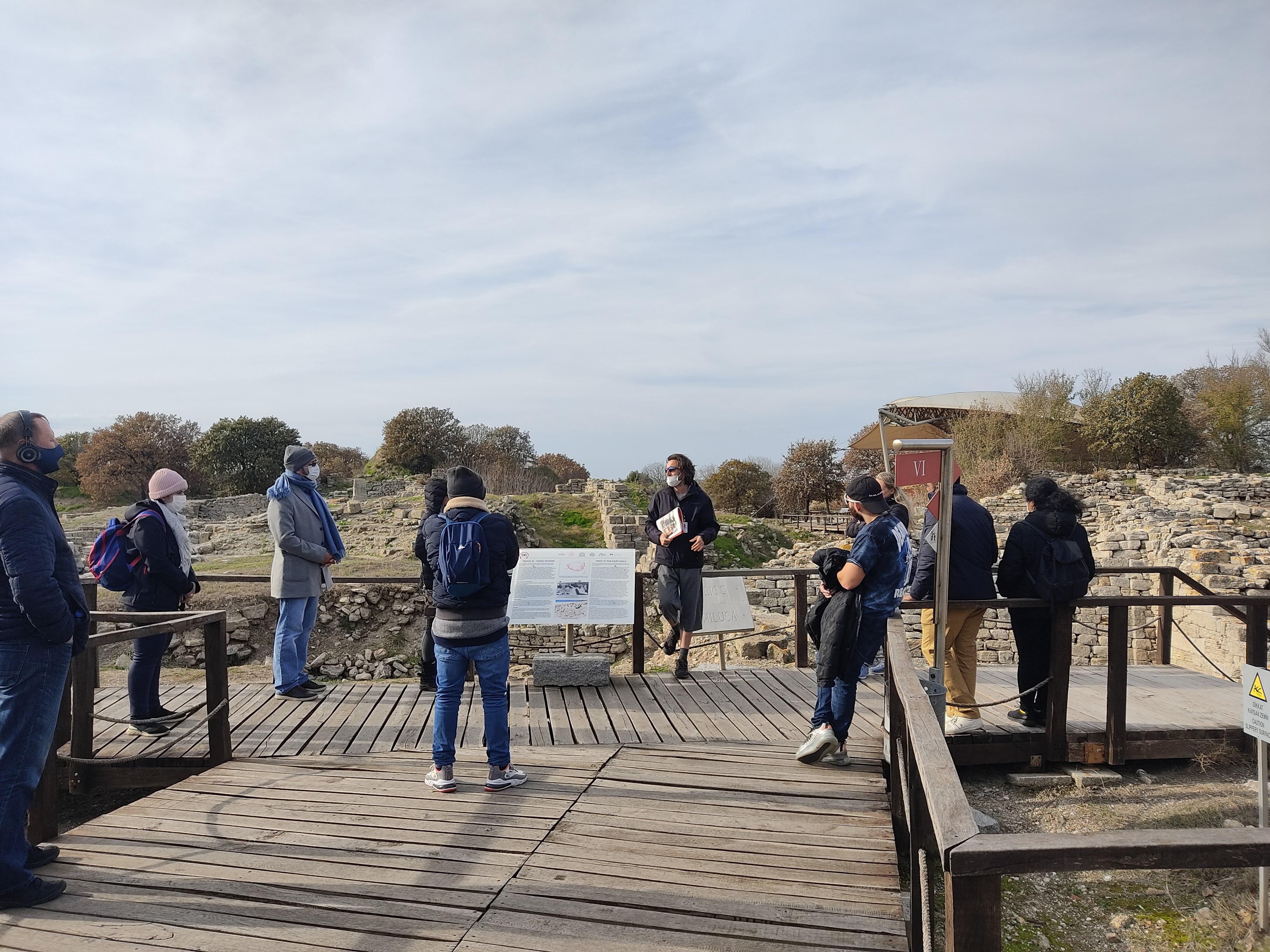 Istanbul: Troy Guided Day Trip with Ferry Ride 2