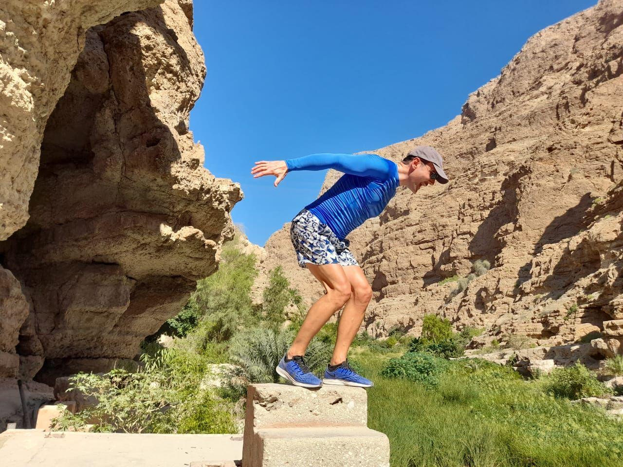 Muscat: Wadi Al Shab Adventure, Sinkhole & Fins Beach Tour 3