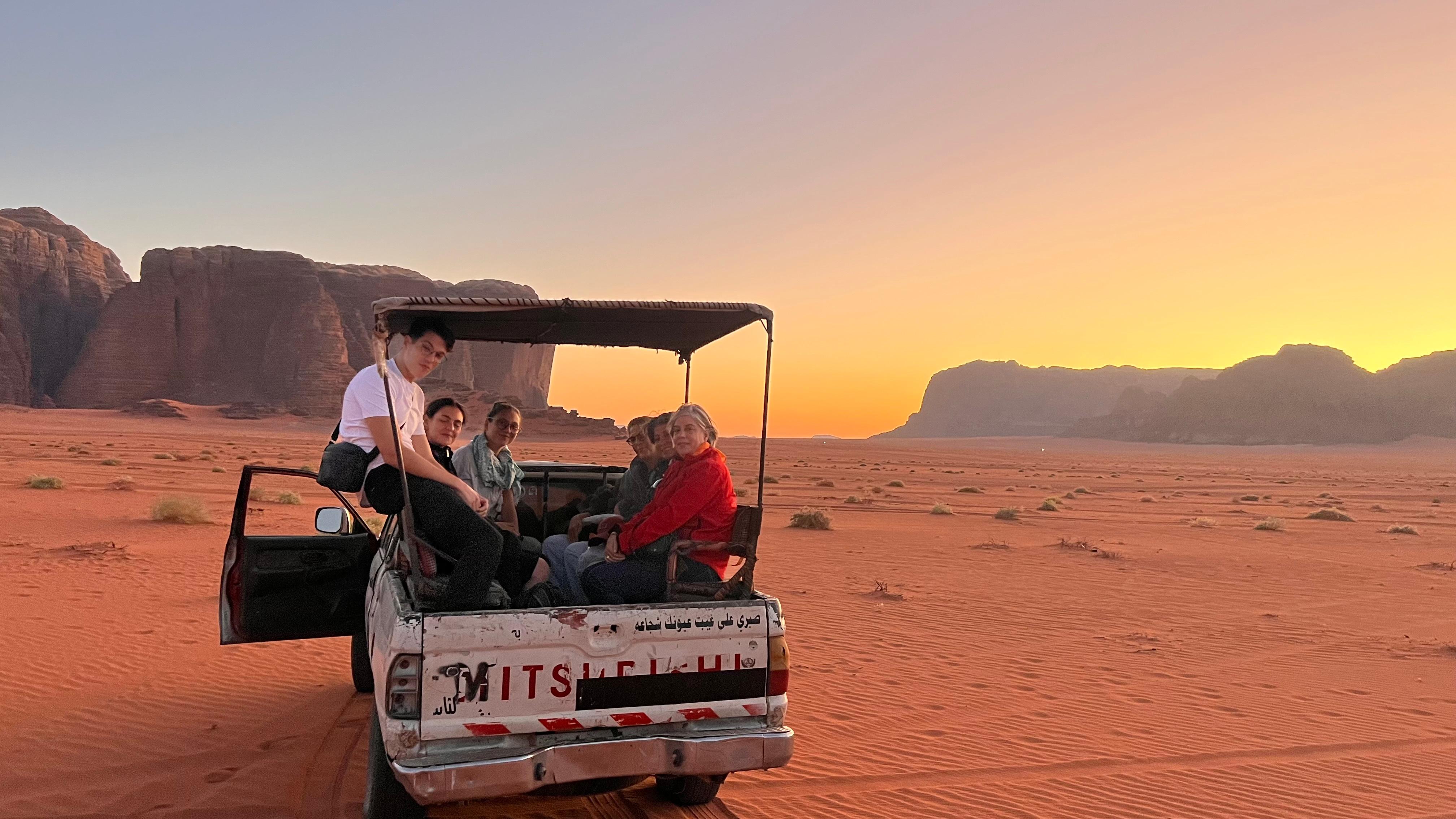 Wadi Rum: 4-Hour Jeep Tour with 1-Night Desert Camp & Meals