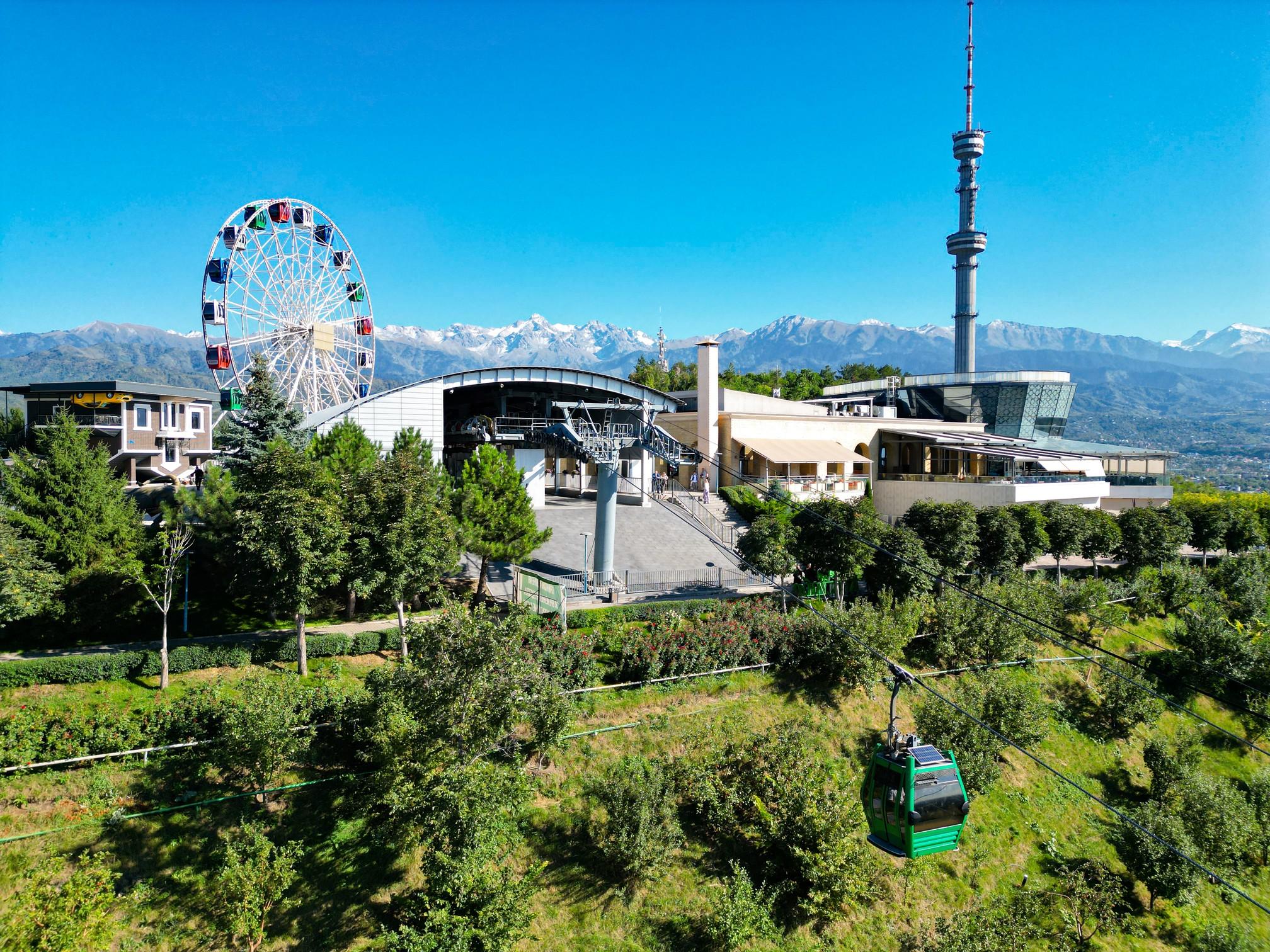 Almaty: Sunset Tour to Kok-Tobe by Cable Car & Hotel Pickup 3