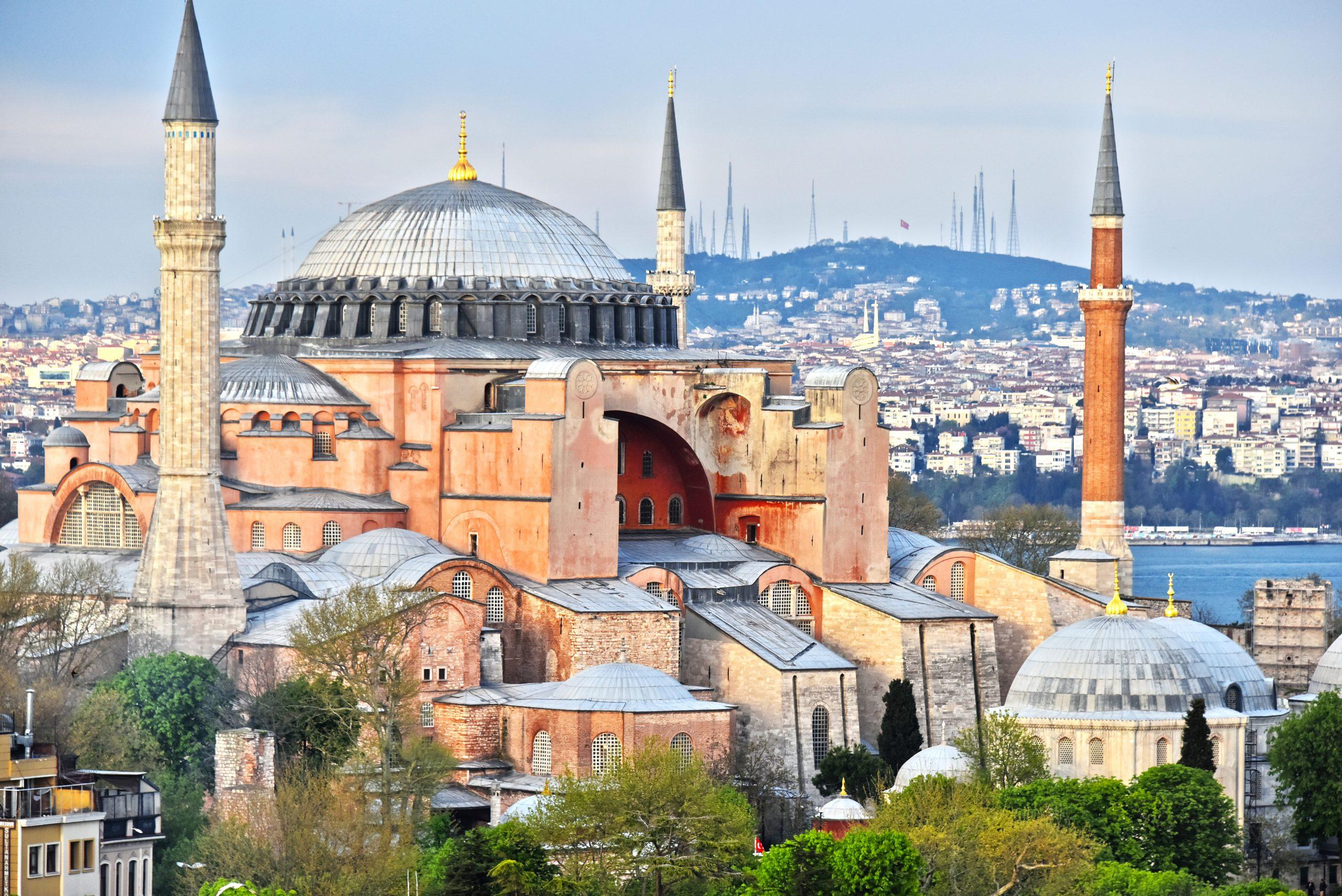 Istanbul: Hagia Sofia, Blue Mosque, and Grand Bazaar Tour 2