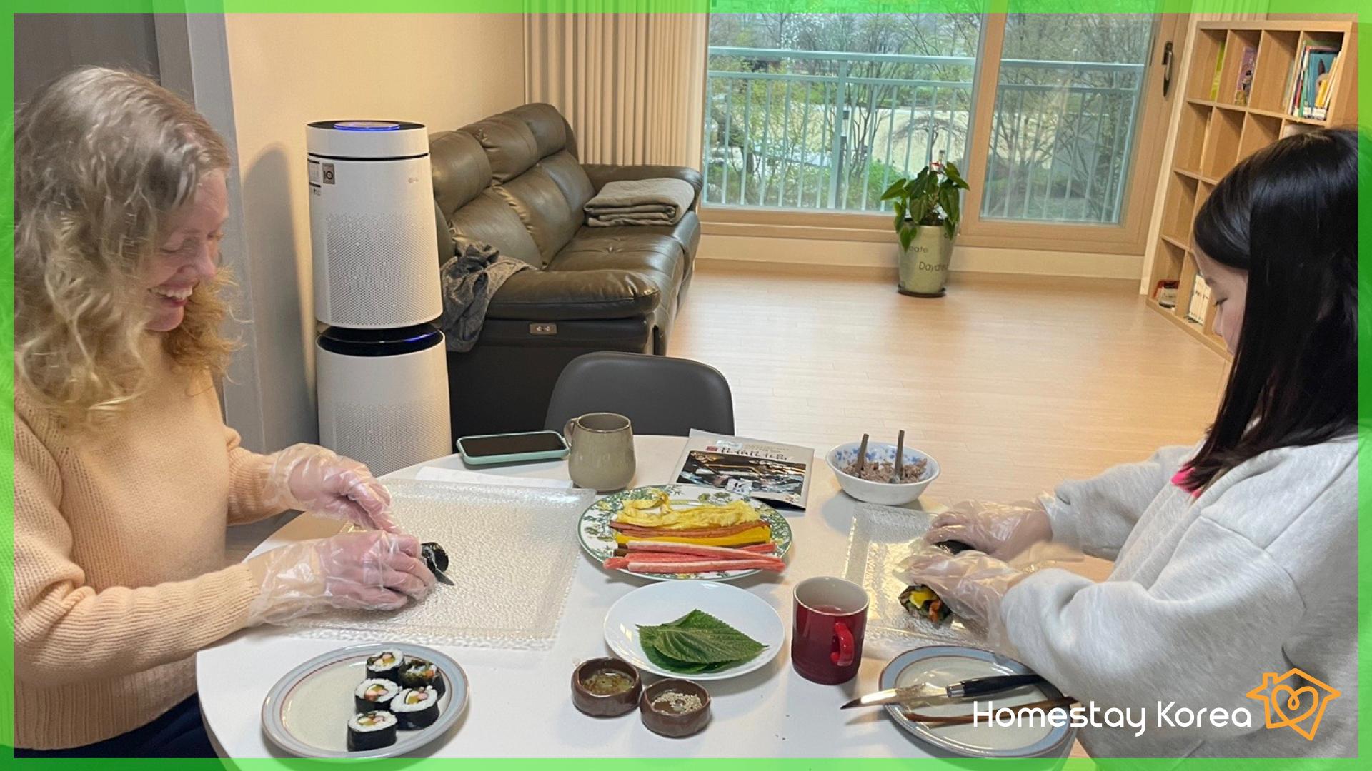 Seoul: Korean Homestay Experience with Local Family 2