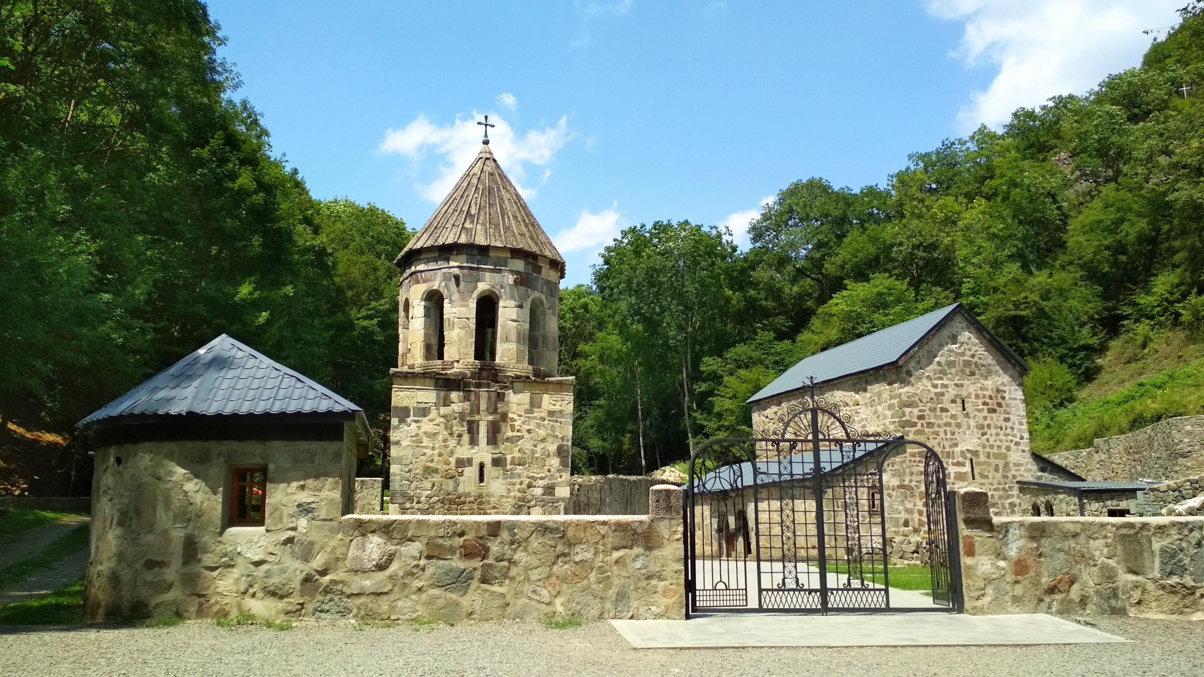 Borjomi: Mineral Water Park and Mtsvane Monastery Tour 2