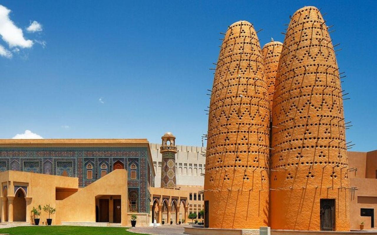 Doha: City Tour of All Main Attractions with Transfers 3