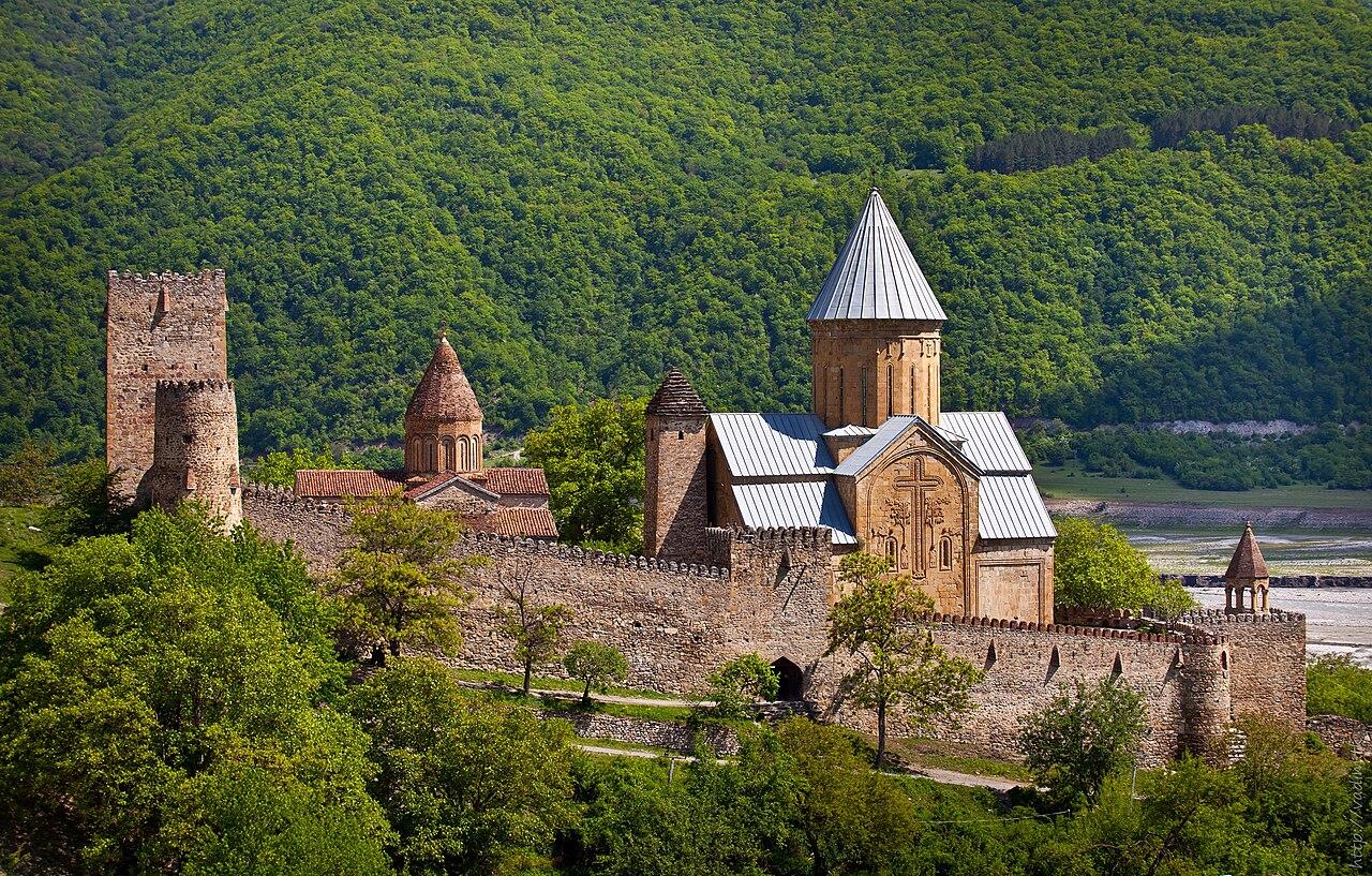 Tbilisi: Kazbegi & Gergeti Trinity Church Day Tour 2