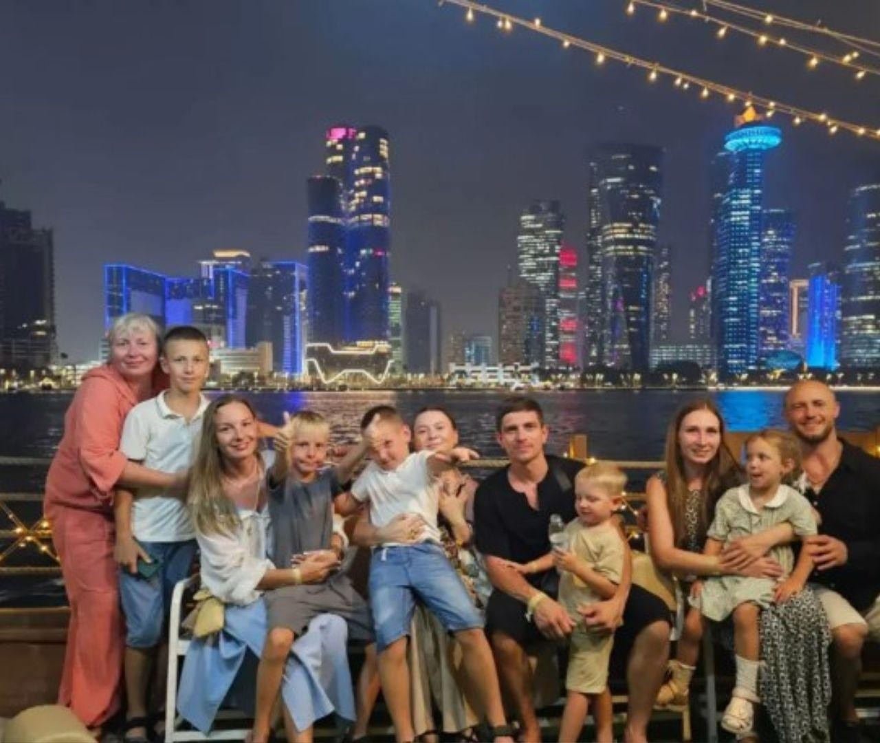 Doha: Harbor Dhow Cruise with Dinner,Refreshments & Transfer 2