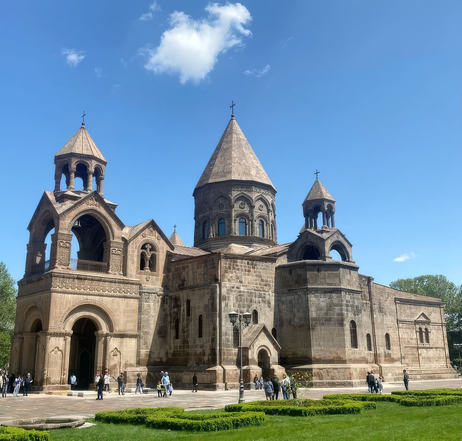 From Yerevan: Etchmiadzin Cathedral & Winery Tour