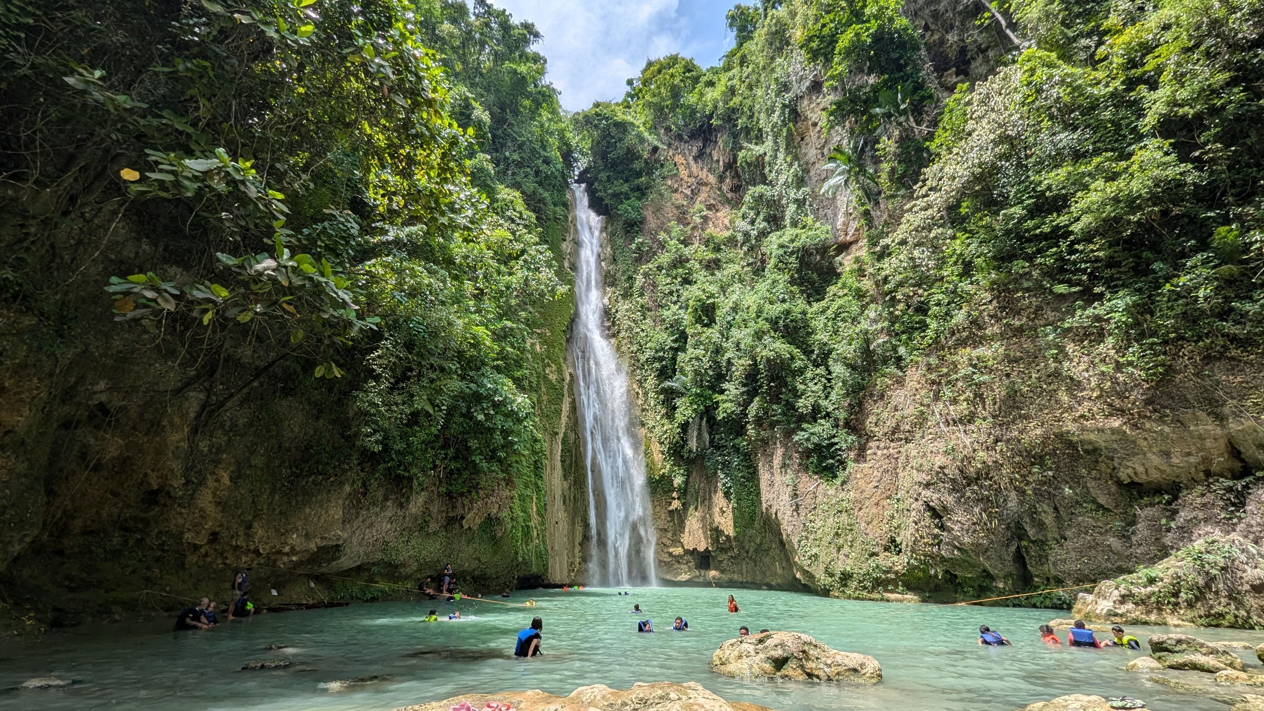 Moalboal Sardine Run, Sea Turtle & Mantayupan Falls