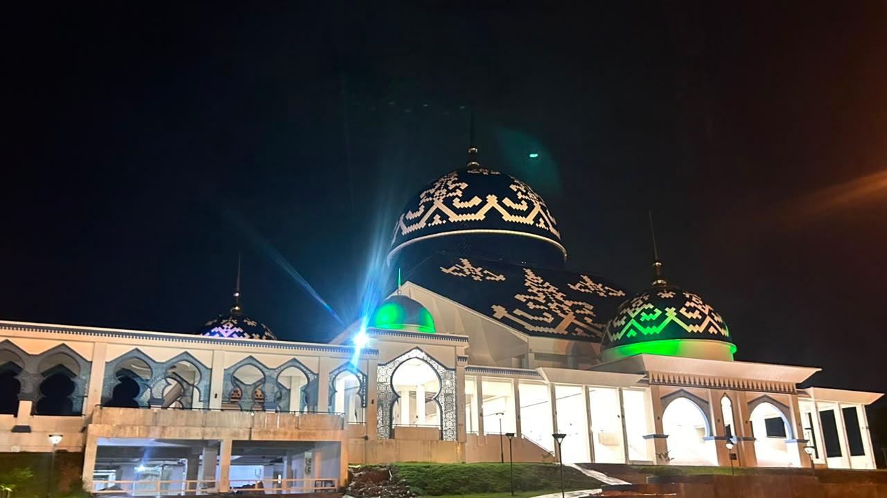 From Singapore to Batam Like a Local After Dark Tour 3