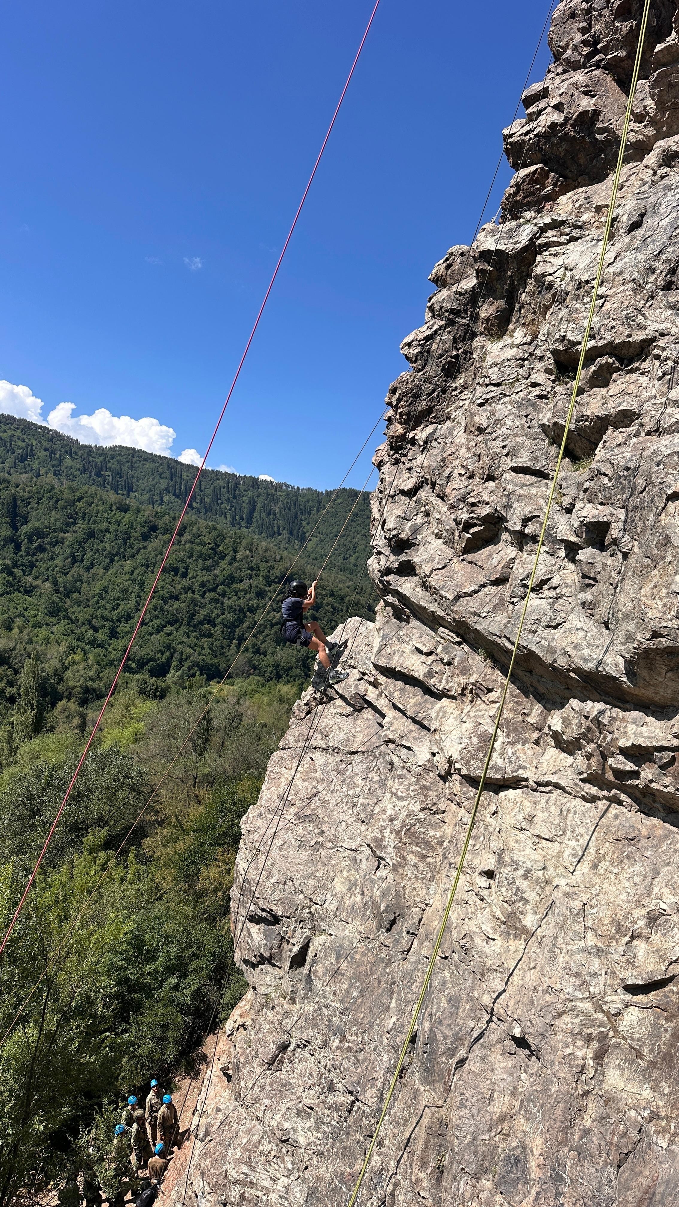 Almaty: Rock Climbing on the Lesnichestvo Routes with Pickup