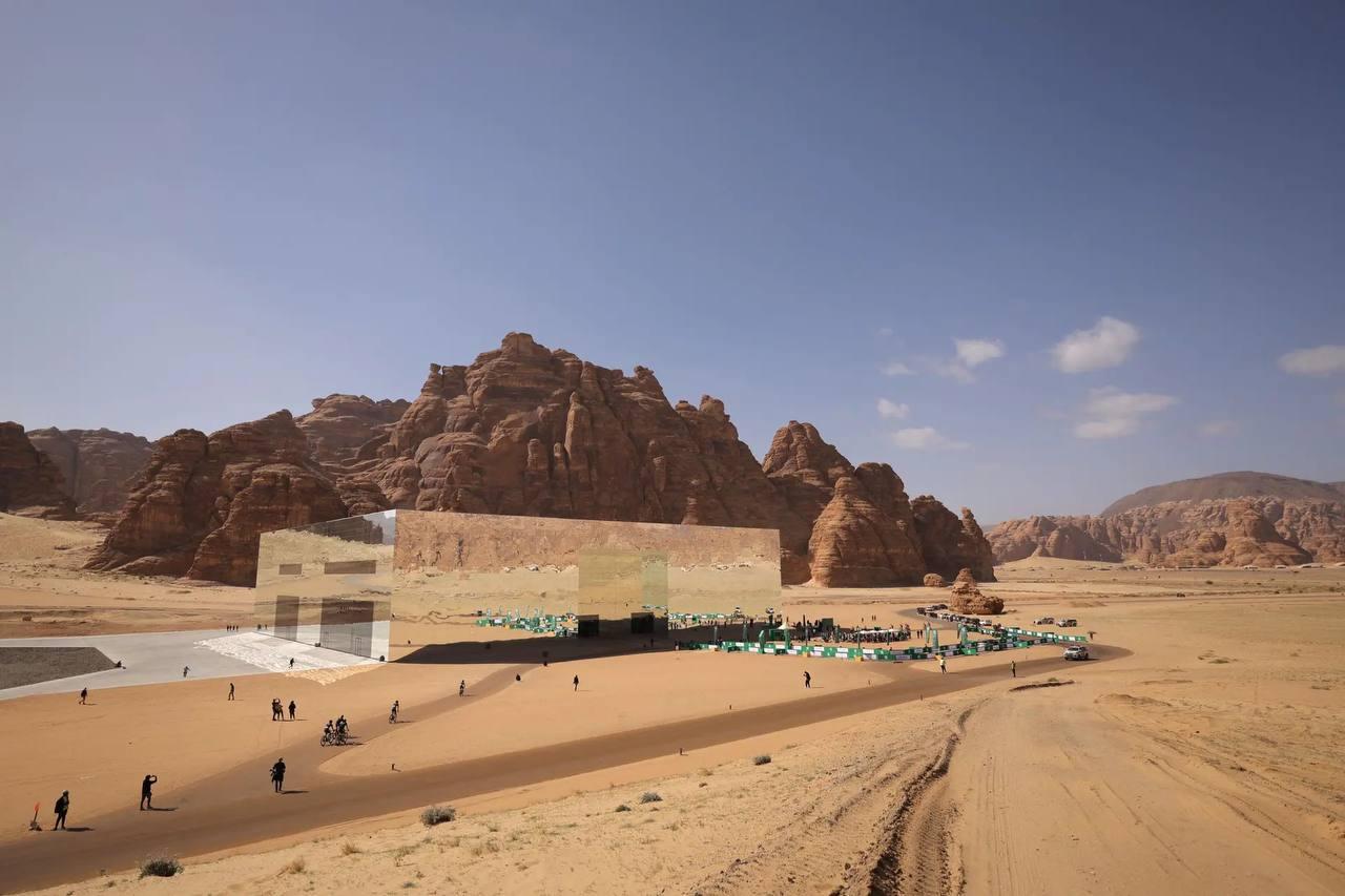 AlUla: Ticket and Tour of the Maraya Reflecting Hall 2