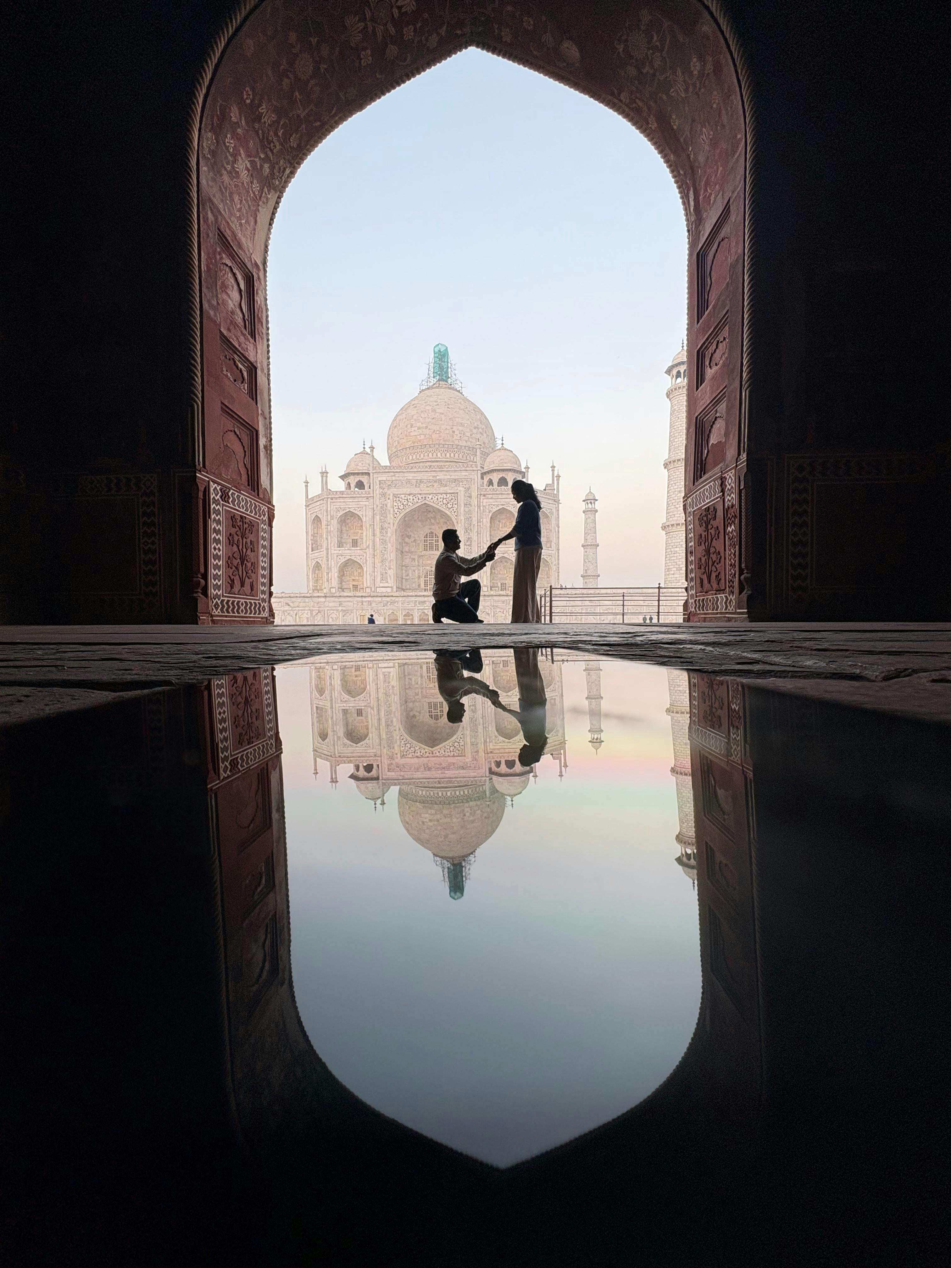 Guided Sunset Tour Of Taj Mahal with Skip-The-Line Entry