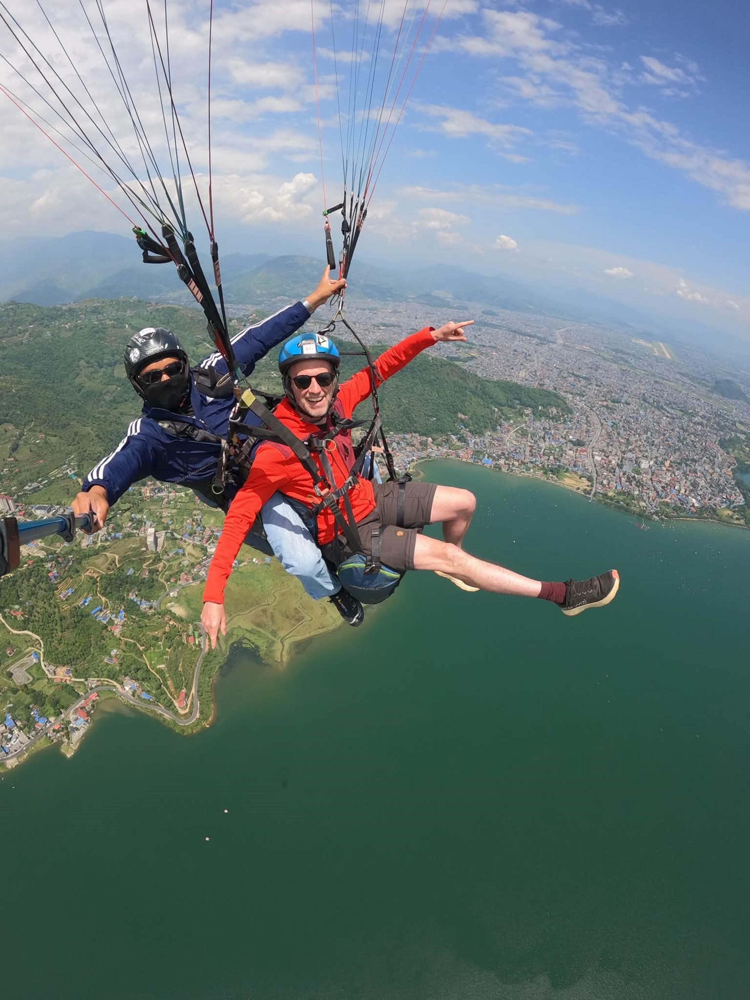Pokhara: Paragliding Package with Complimentary Pokhara Tour