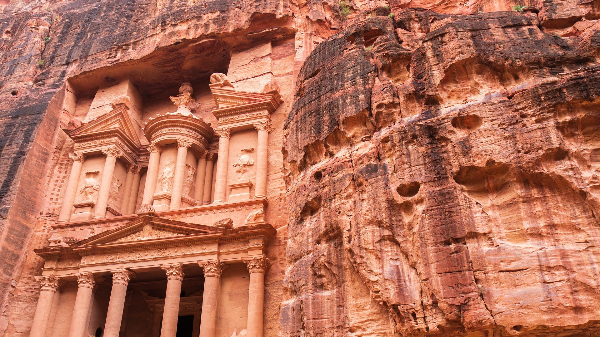 From Amman: Petra, Wadi Rum and Dead Sea 3-Day Trip 2