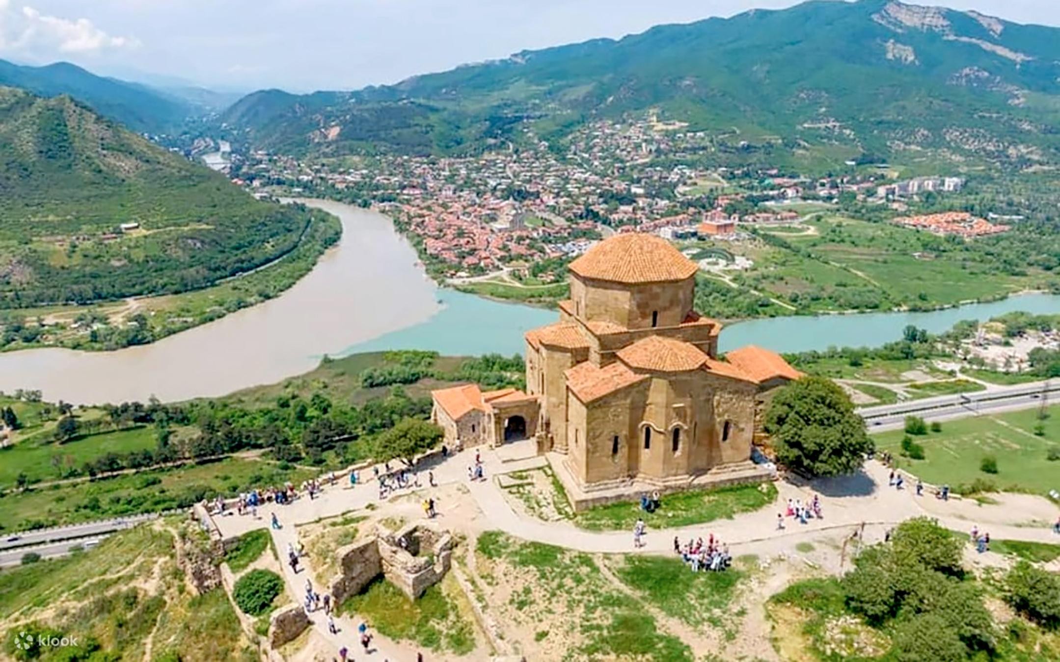 From Tbilisi: Mtskheta Half-Day Tour with Monasteries