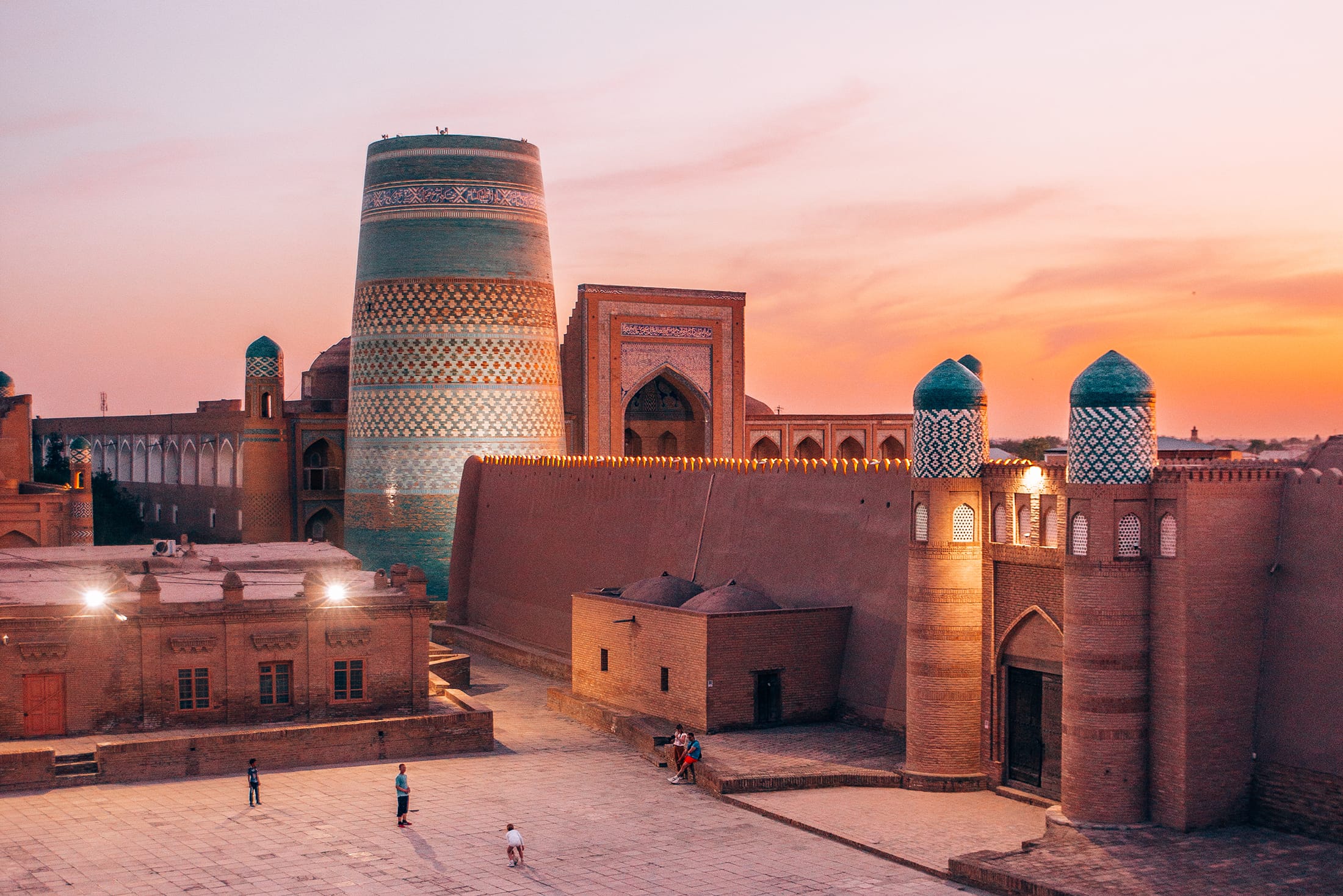 Khiva: Itchan Kala Walking Tour, Morning or Golden Hour