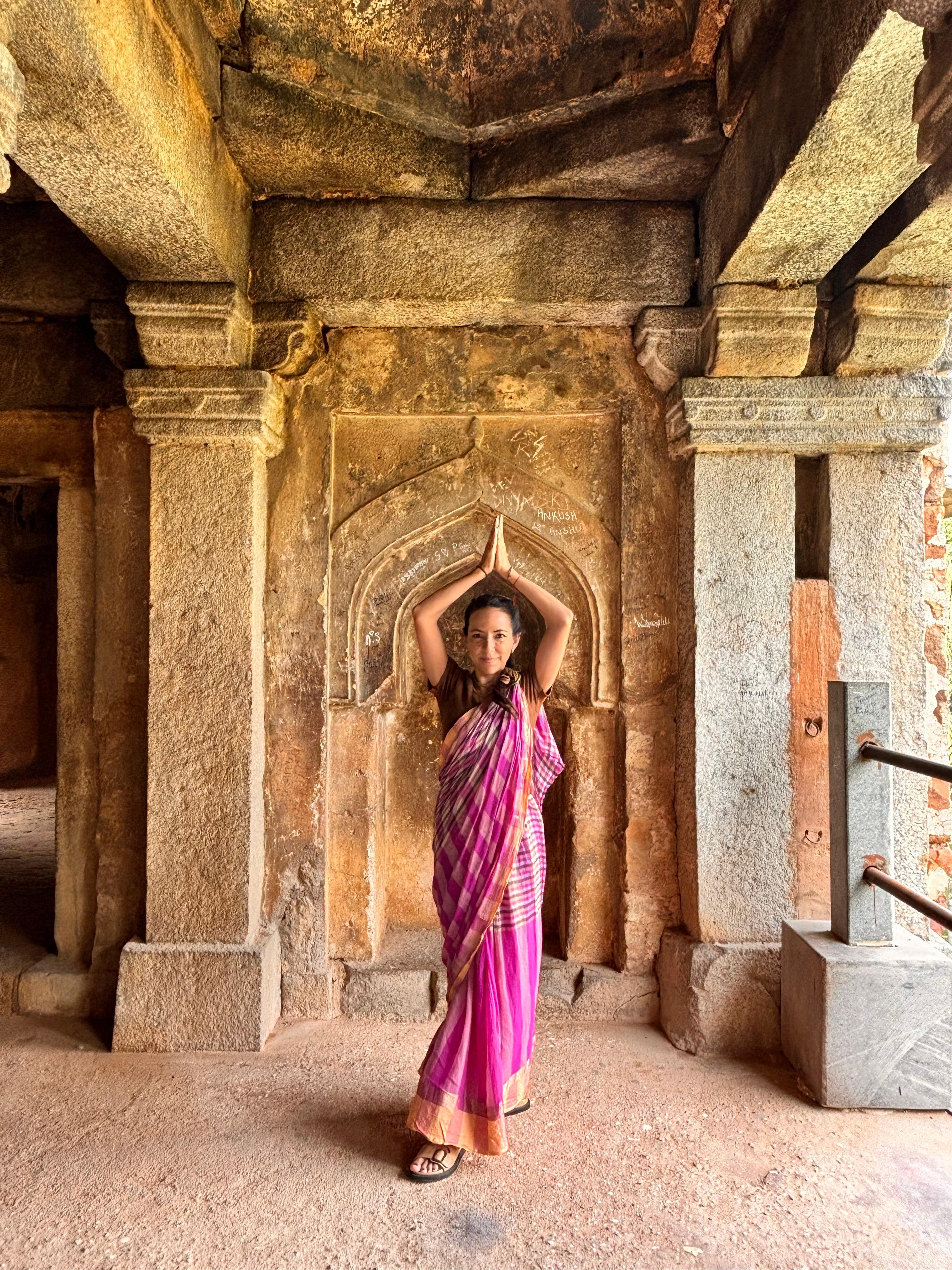 Delhi: Deer Park and Hauz Khas Village Walking Tour