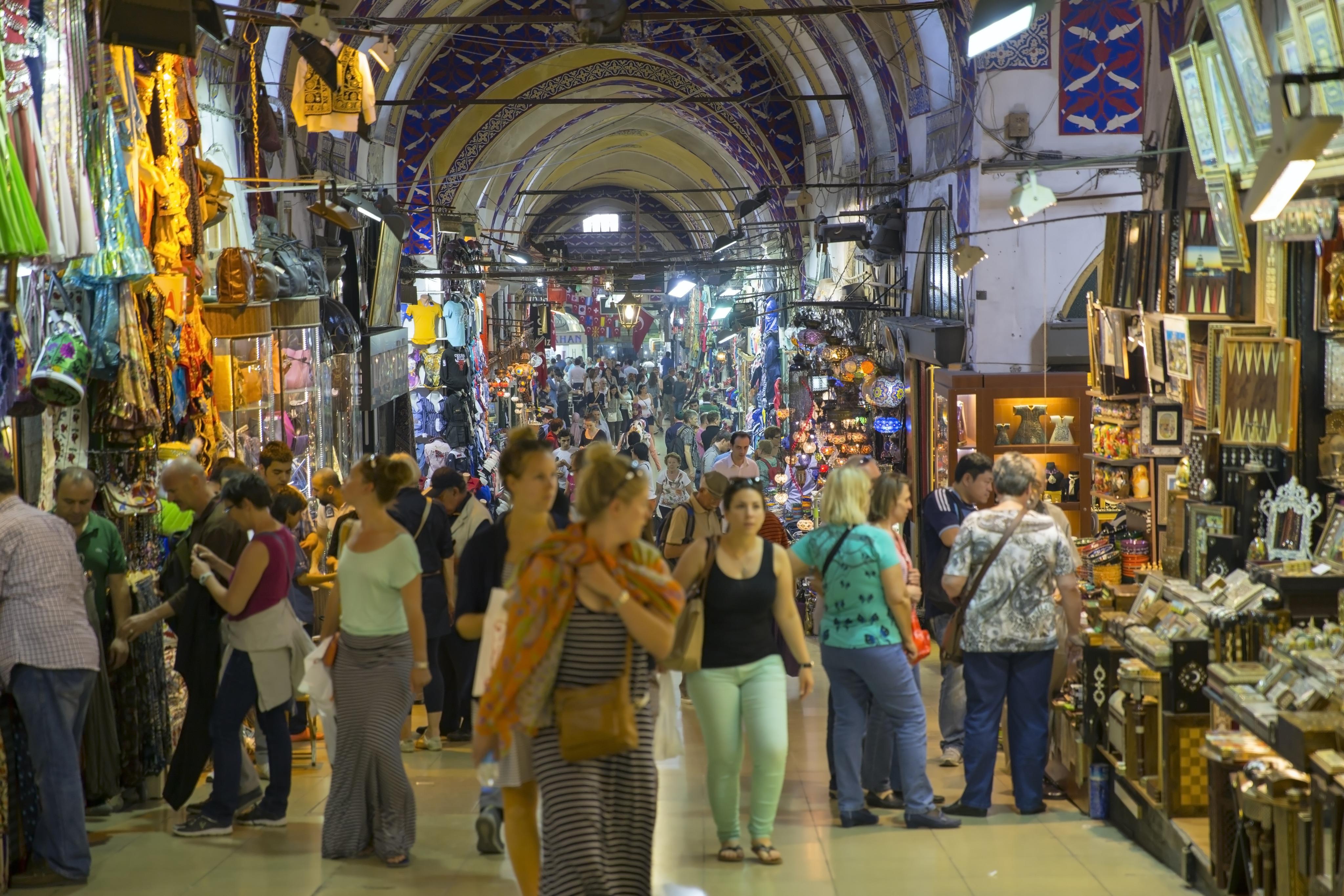 Istanbul: Private Grand Bazaar Shopping Tour with Guide 3