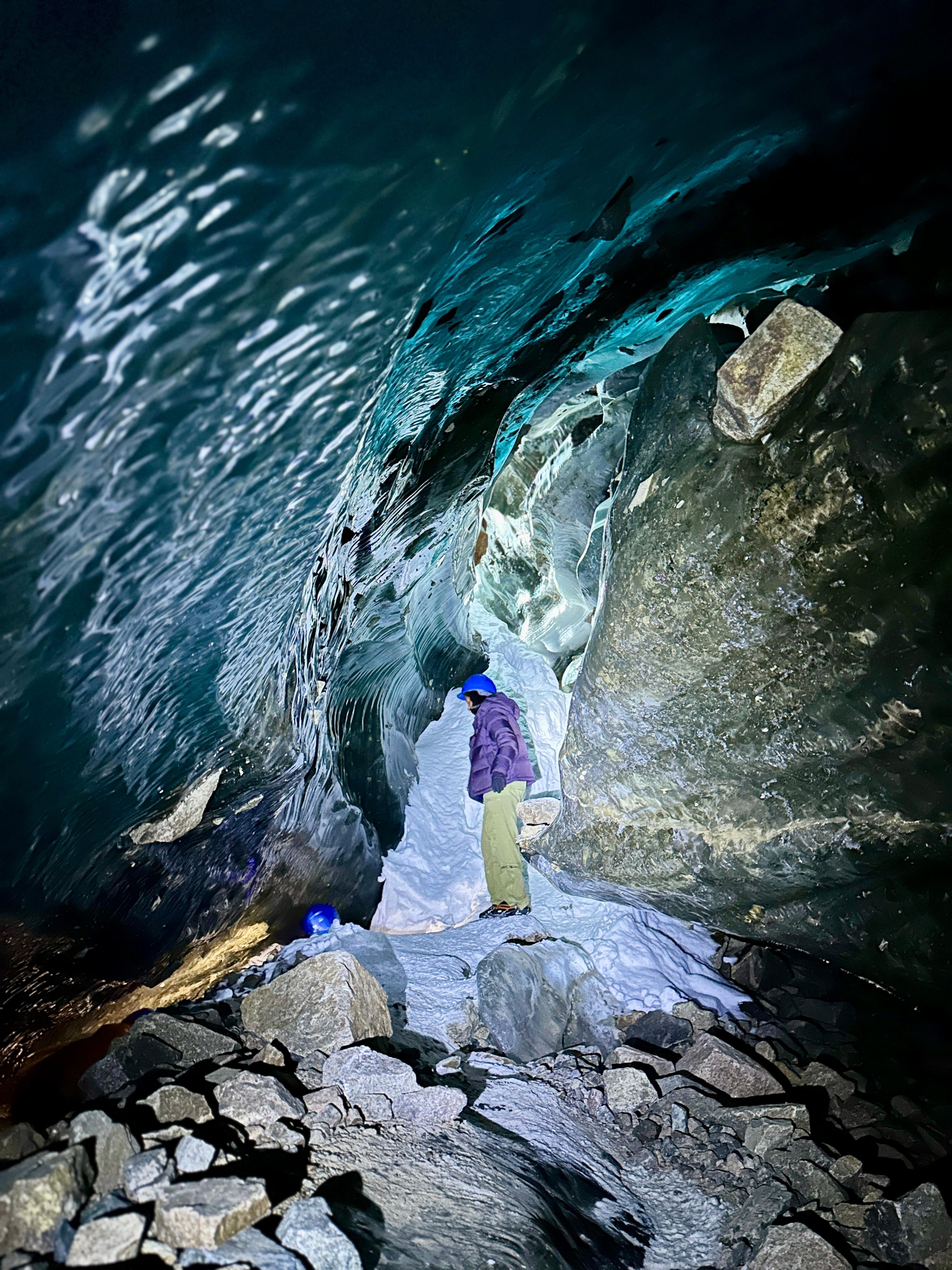 Shymbulak: Hike to Bogbanovisch Glacier & Oktyabrskaya Cave 2