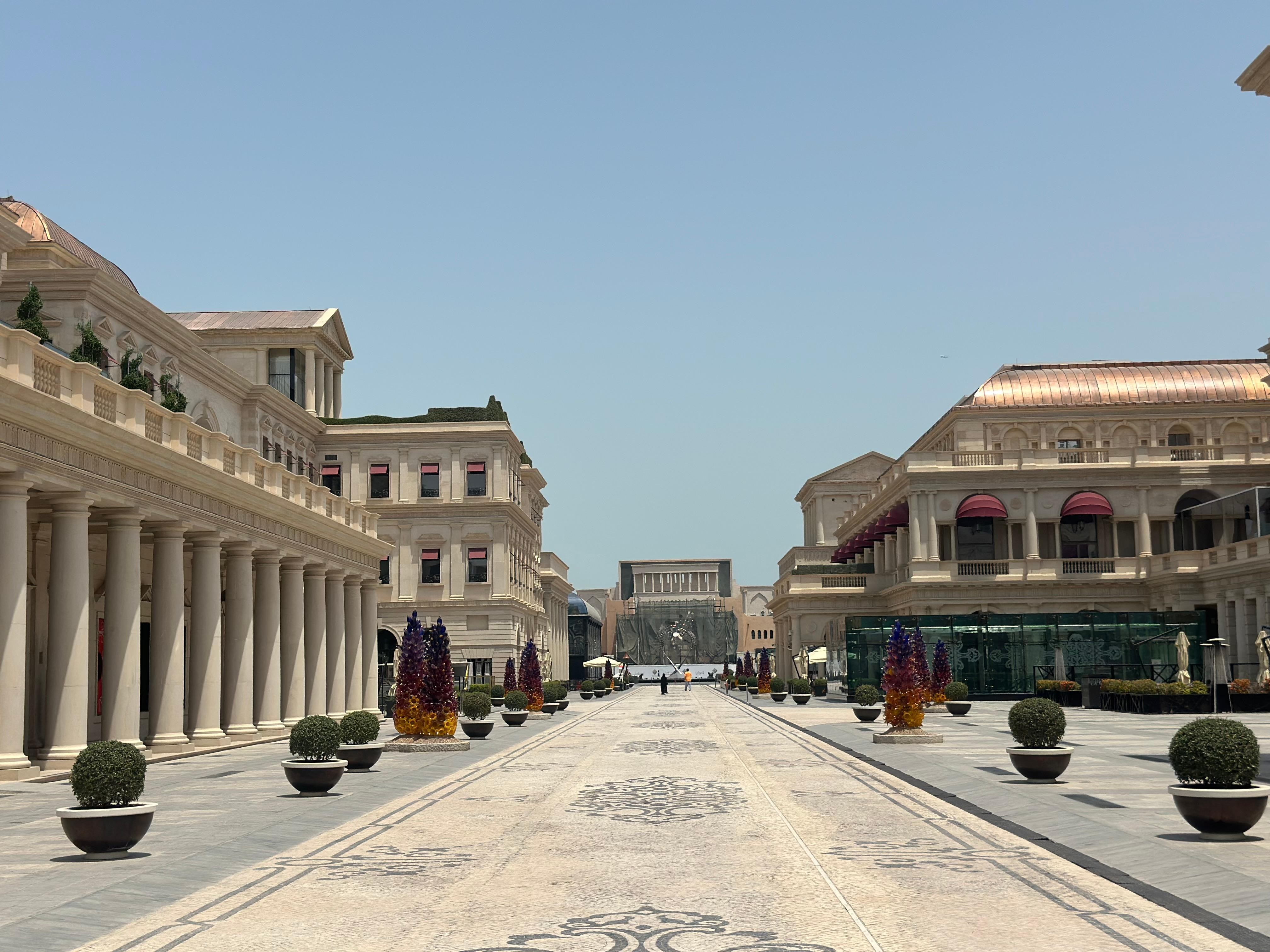 Doha: Souq Waqif, Katara Cultural Village, and Pearl-Qatar … 3