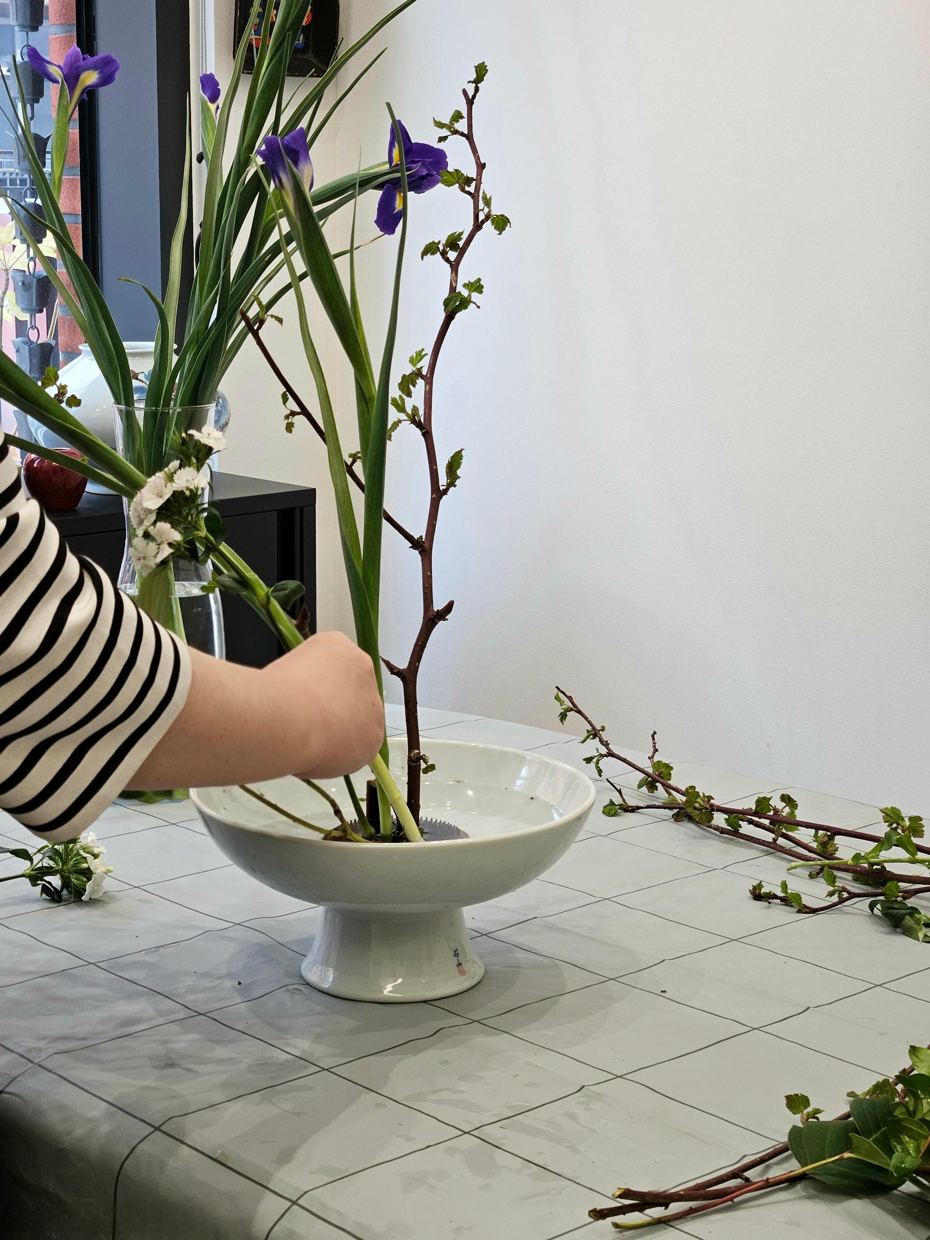 Busan: Hands-on Korean Flower Arrangement Experience & Tea 2