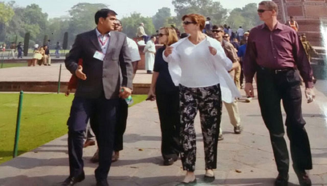 Book Govt. Approved Tour Guide For Taj Mahal & Fort